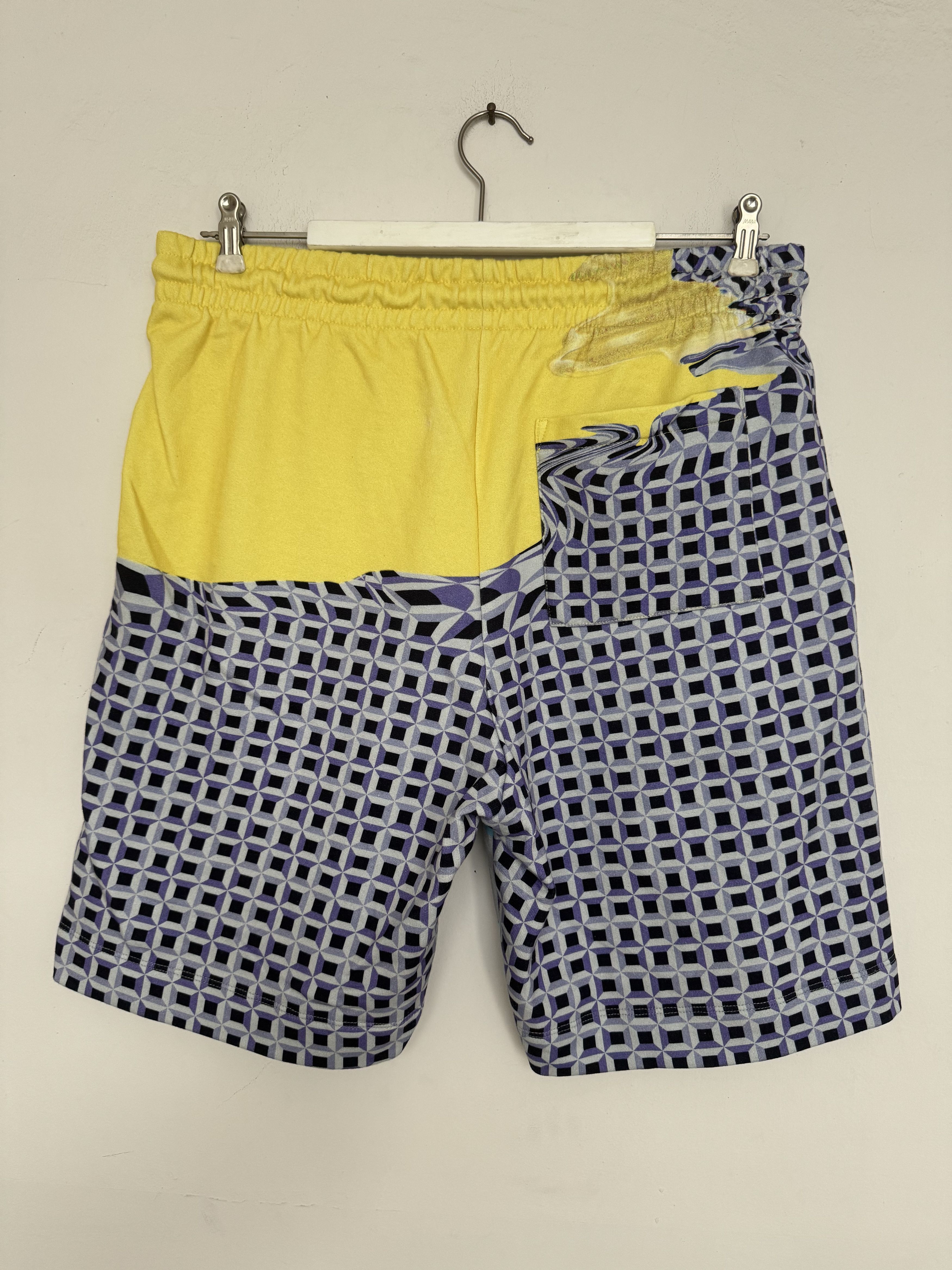 Dries Van Noten Harbor Abstract Print Shorts Size US 40 / EU 56 - 2 Thumbnail