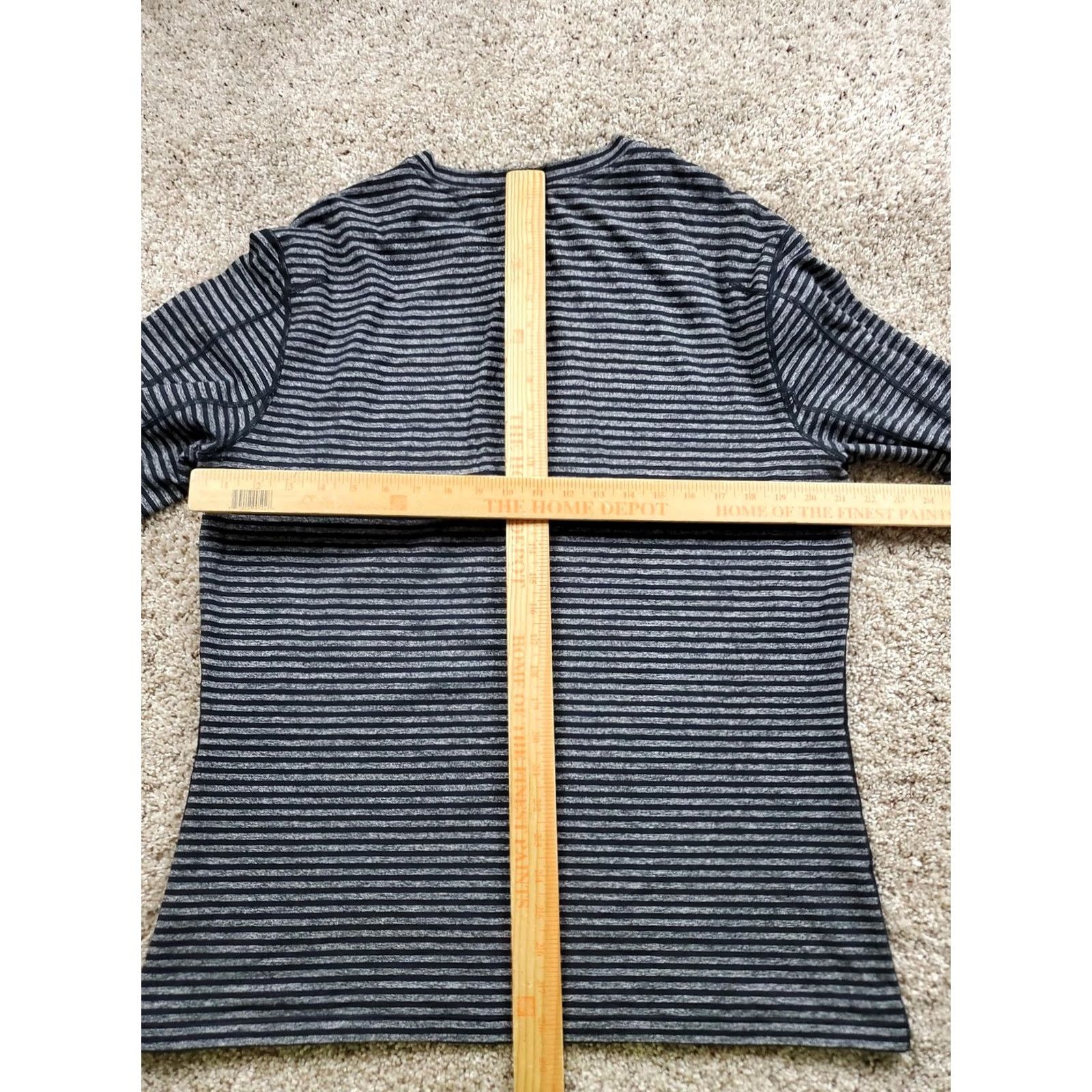 Lululemon Lululemon Speed Long Sleeve Shirt Mens L Gray Striped Pullover Tech Stretch Size US L / EU 52-54 / 3 - 6 Thumbnail