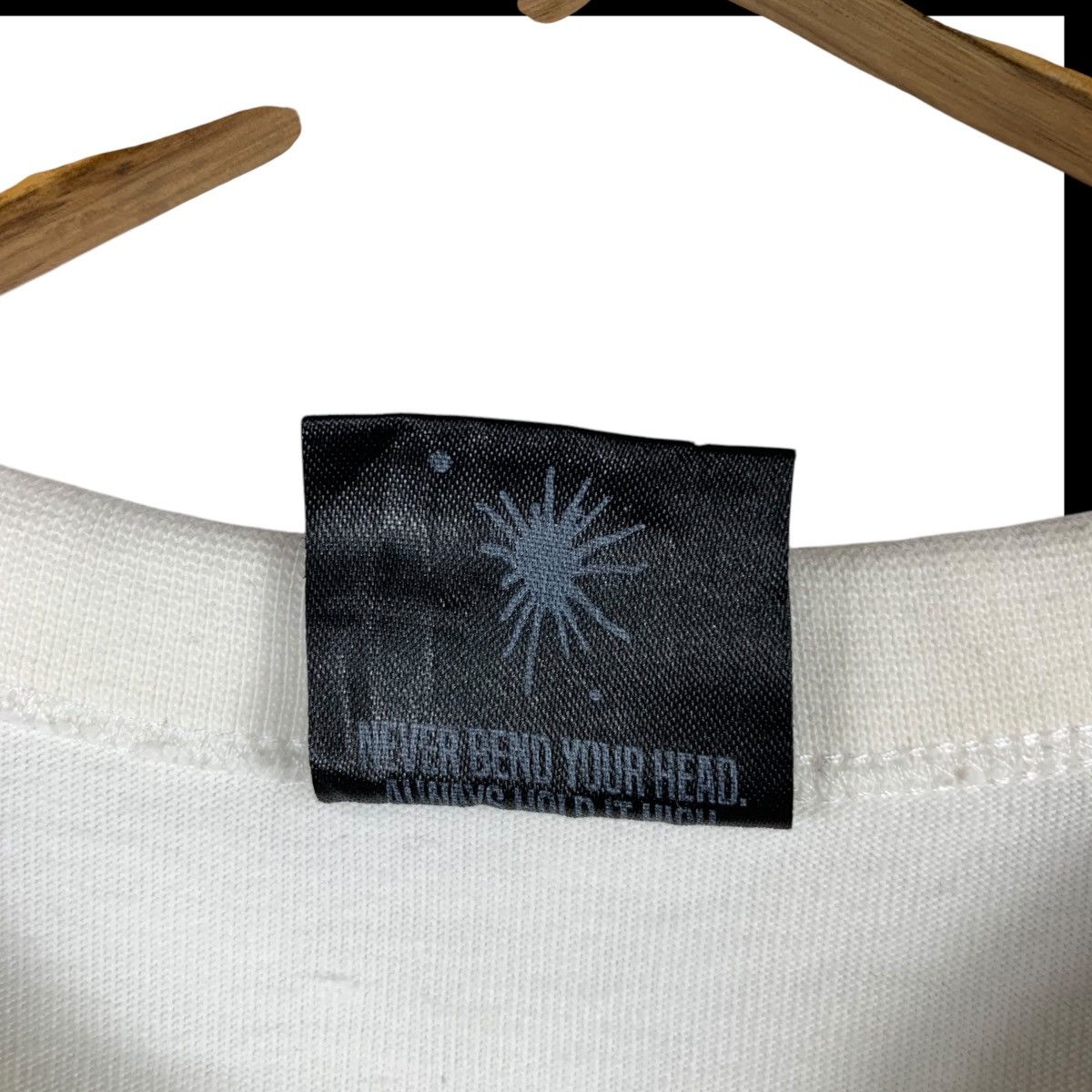 GU × Japanese Brand × Maison MIHARA YASUHIRO MIHARAYASUHIRO x GU Good Inspiration Japanese Brand T-Shirt Size US L / EU 52-54 / 3 - 7 Thumbnail
