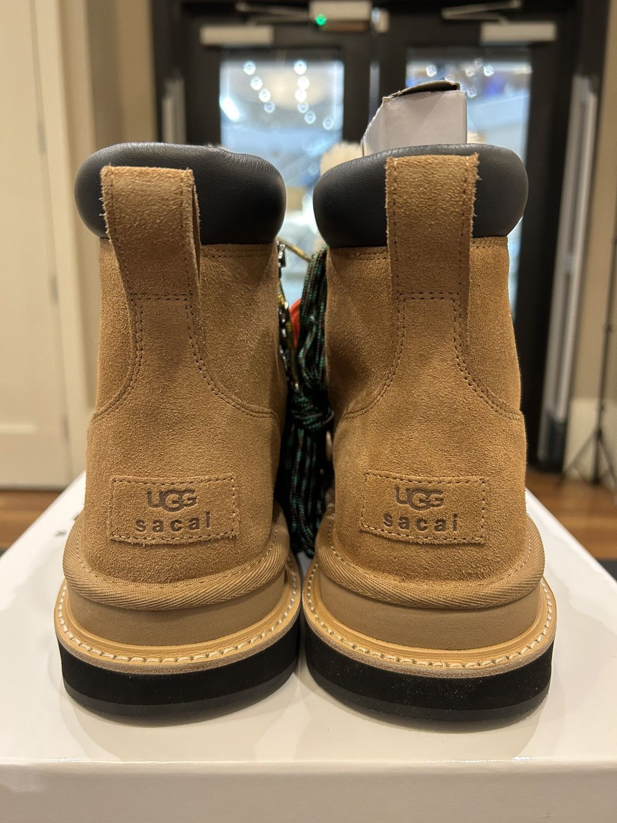 Sacai × Ugg Ugg X Sacai Hiking Boot - Chestnut Size US 8 / EU 41 - 3 Thumbnail