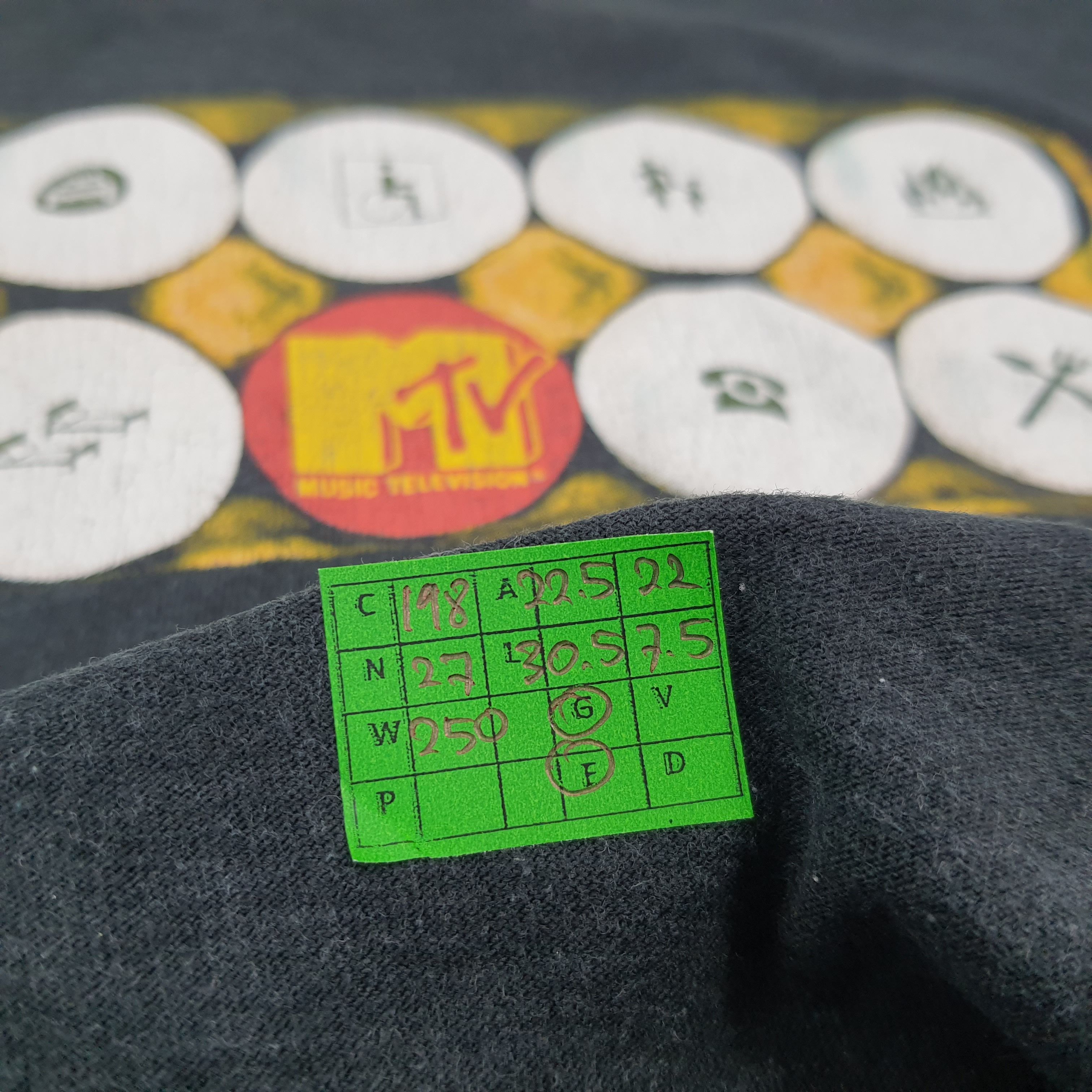 Vintage Vintage MTV Music American Television Channel Tshirt Size US L / EU 52-54 / 3 - 8 Thumbnail