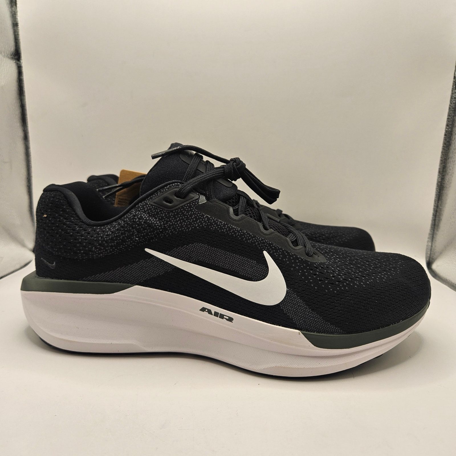 Nike NIKE MEN'S 11 EXTRA WIDE WINFLO 11 BLACK ANTHRACITE WHITE Size US 11 / EU 44 - 4 Thumbnail