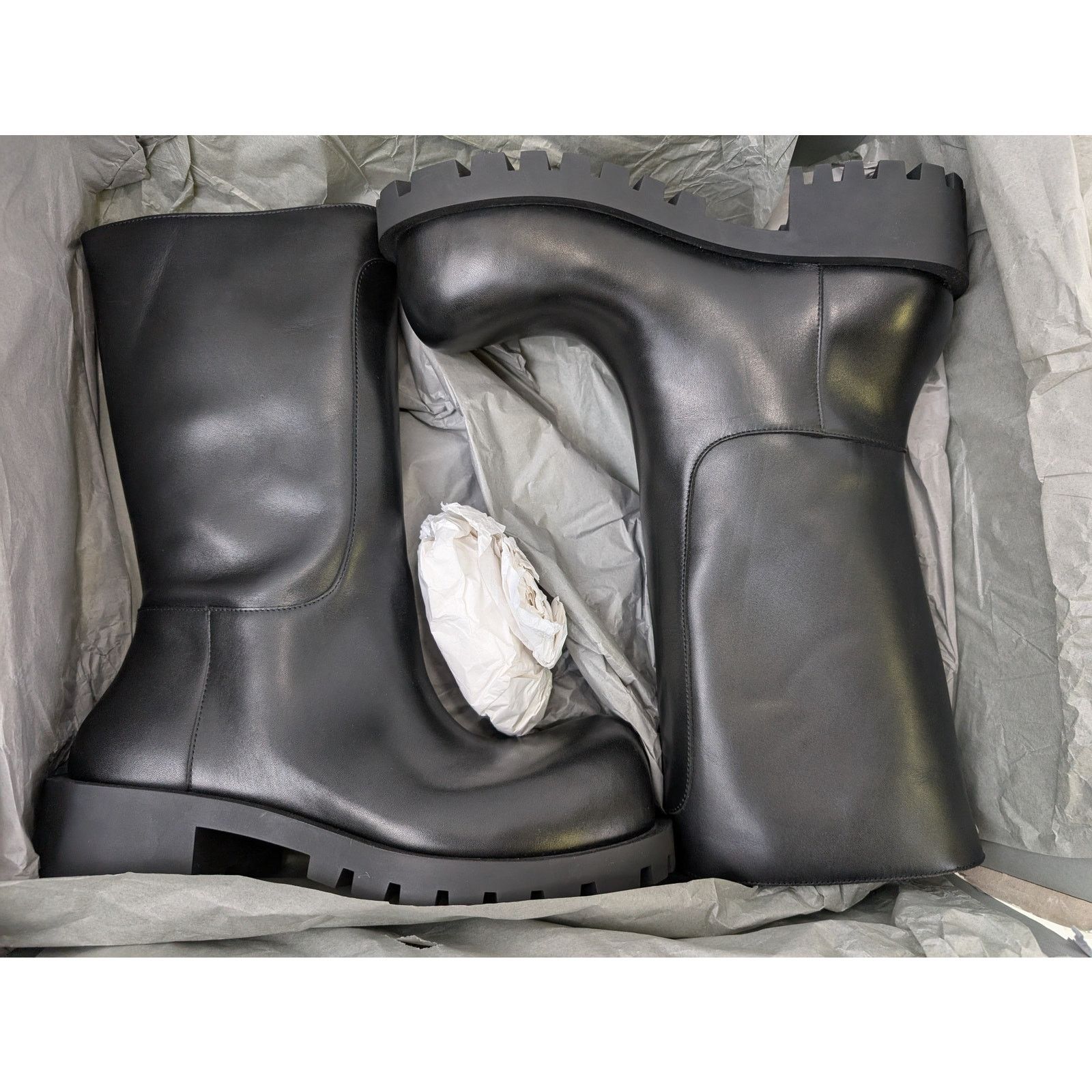 Balenciaga o1rshd1 New Matt CalfSkin Hummer Bootie Boots in Black Size US 11 / EU 44 - 11 Thumbnail