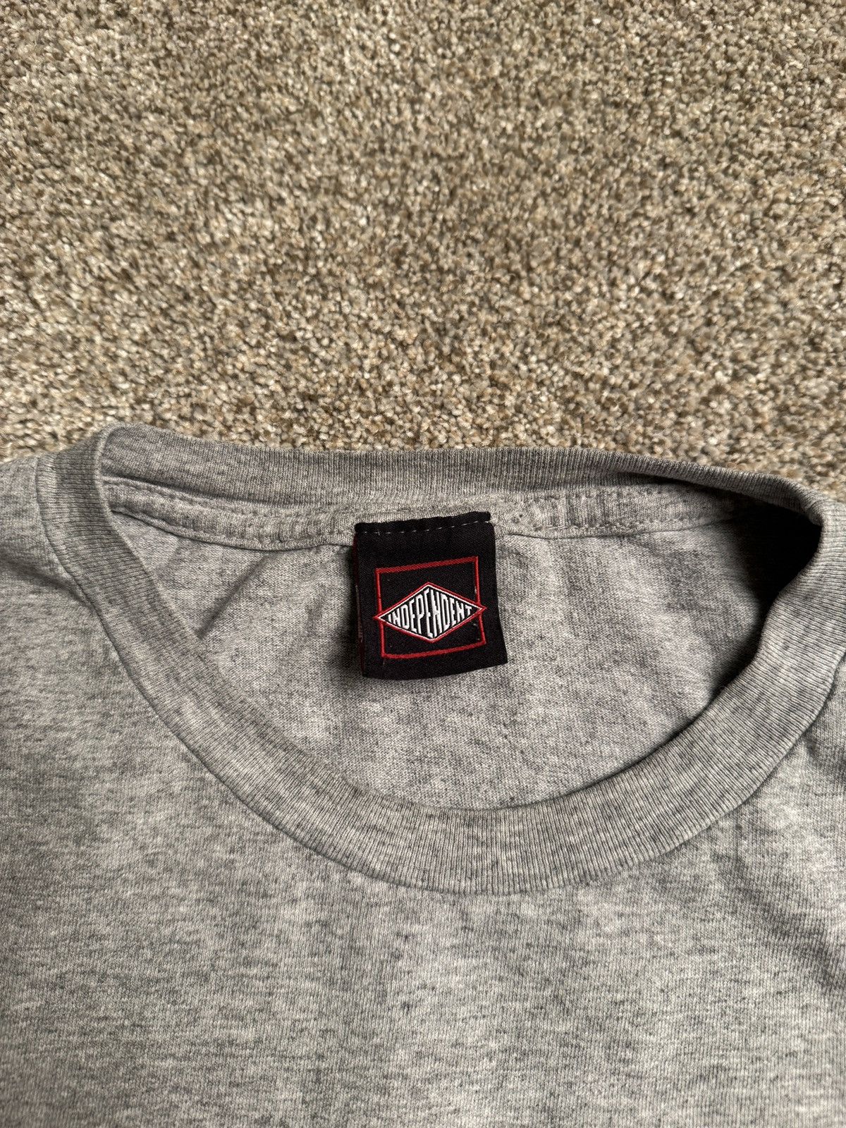 Independent Trading Co. HEATHER GREY INDEPENDENT CLASSIC LOGO GRAPHIC TEE Size US L / EU 52-54 / 3 - 3 Thumbnail