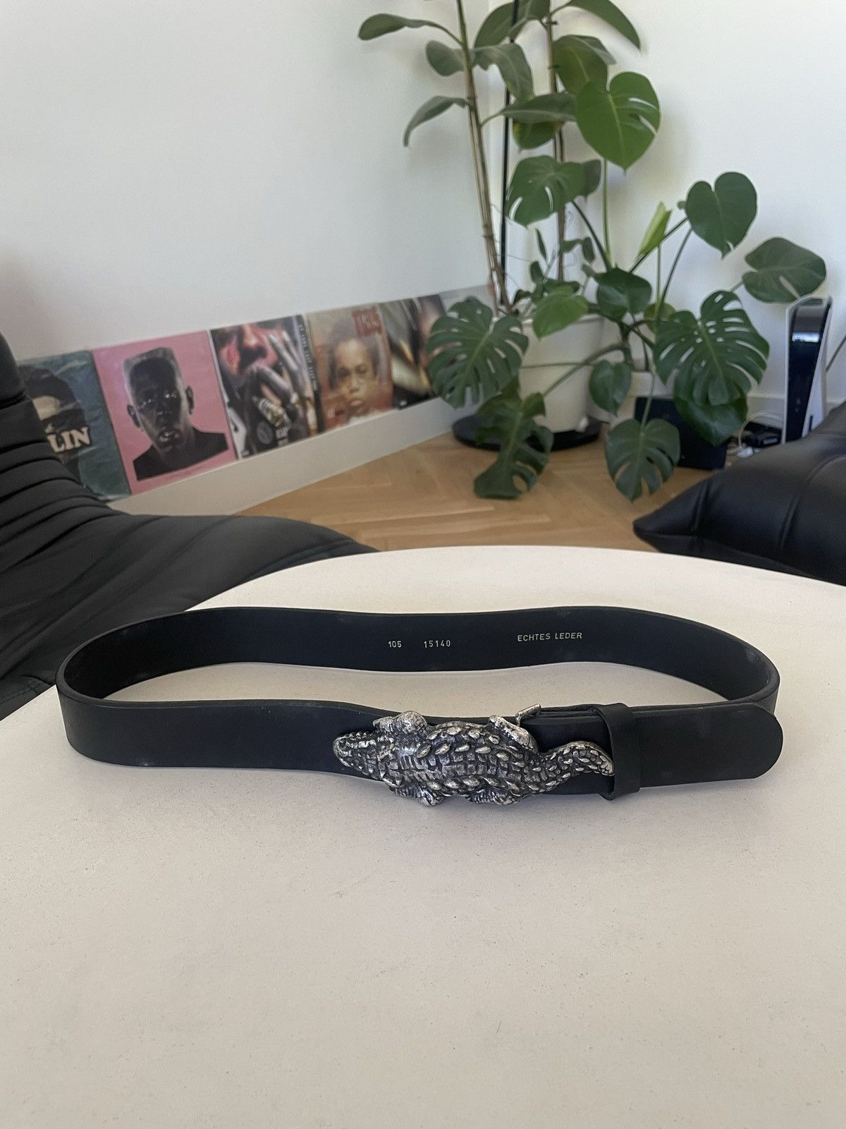 Vintage Vintage Avant Garde Black Leather Belt Crocodile Drip Rare Size ONE SIZE - 1 Thumbnail