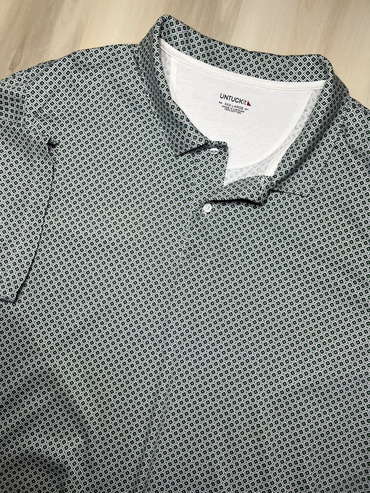 UNTUCKit Untuckit Green Geometric Polo Printed Damaschino Golf Sz 3XL Size US XXL / EU 58 / 5 - 1 Thumbnail