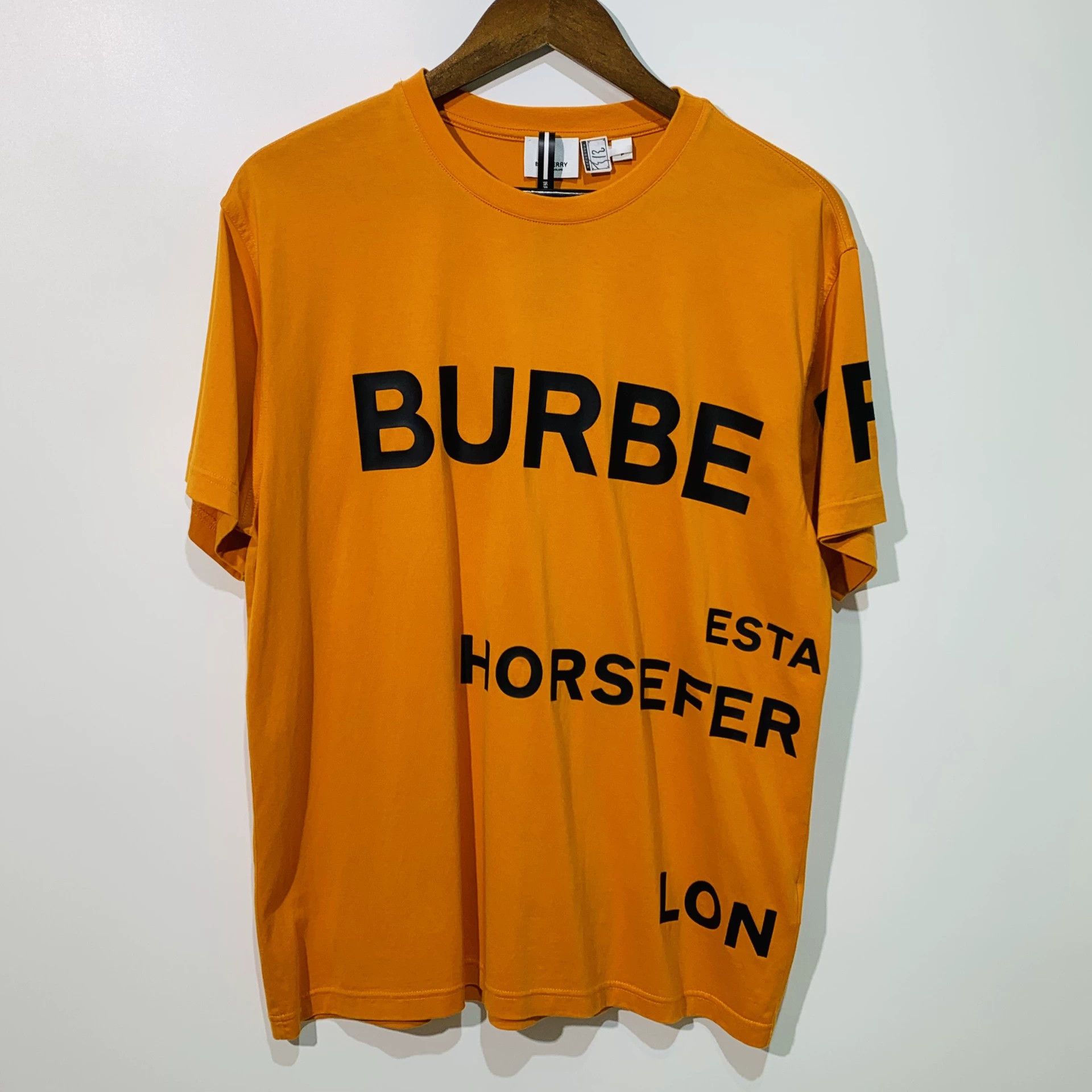 Burberry Burberry Orange Print Short Sleeve Tee - dmc Size US S / EU 44-46 / 1 - 1 Thumbnail
