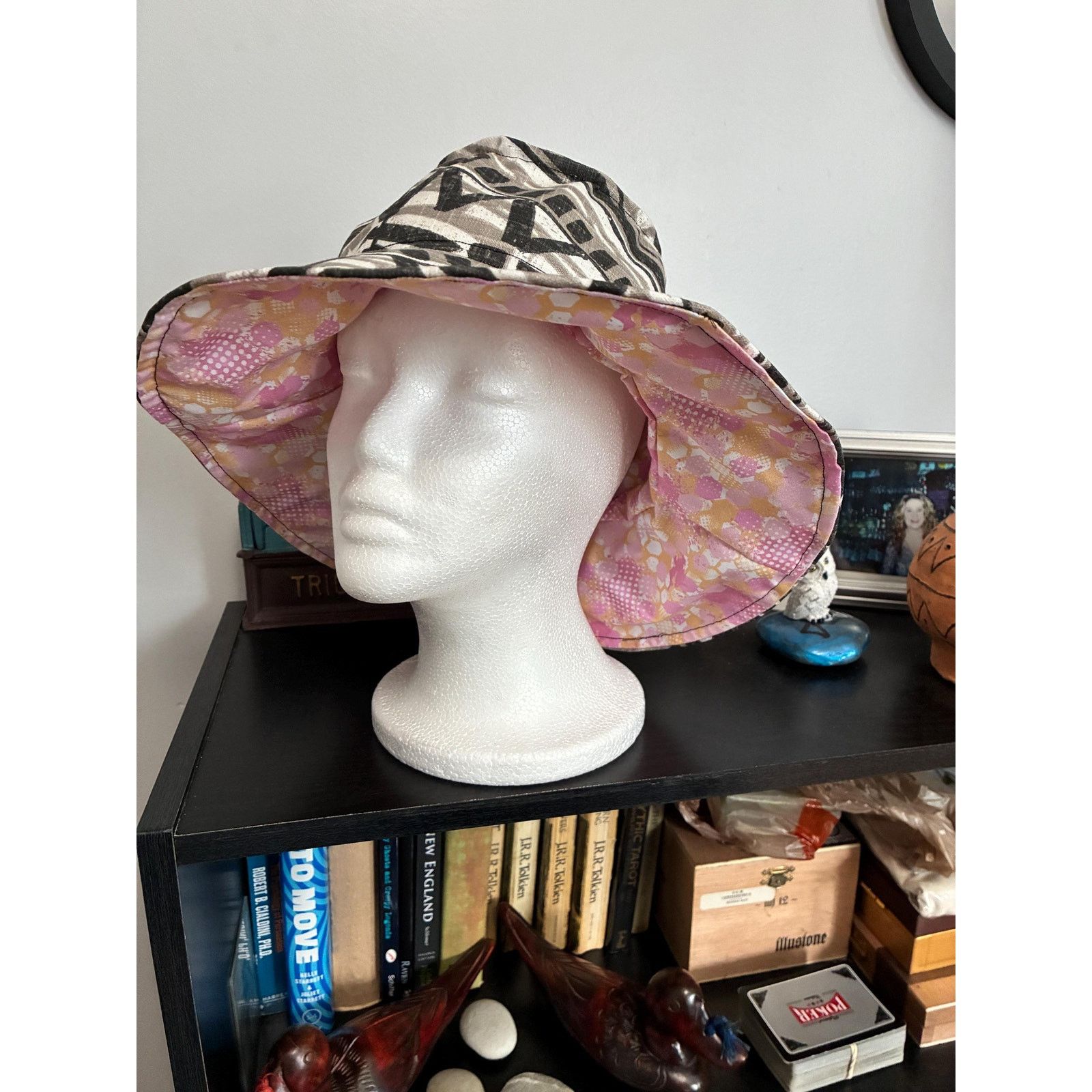 Other Bucket Hat Medium | Tribal Print with Pink Floral Lining Size ONE SIZE - 7 Thumbnail