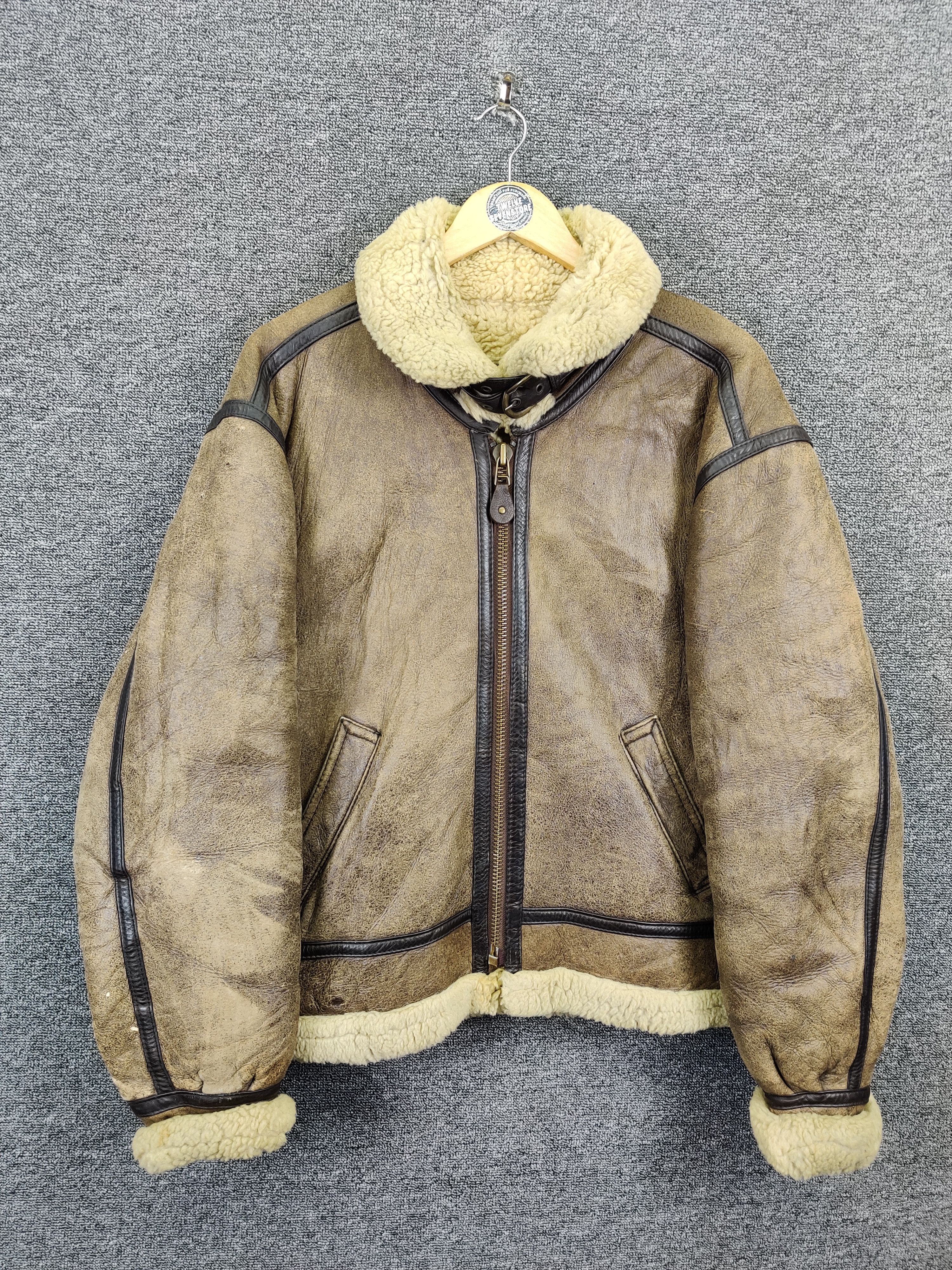 Vintage Vintage 90s US Air Force B-3 Sheepskin Flight Leather Jacket Size US L / EU 52-54 / 3 - 1 Thumbnail