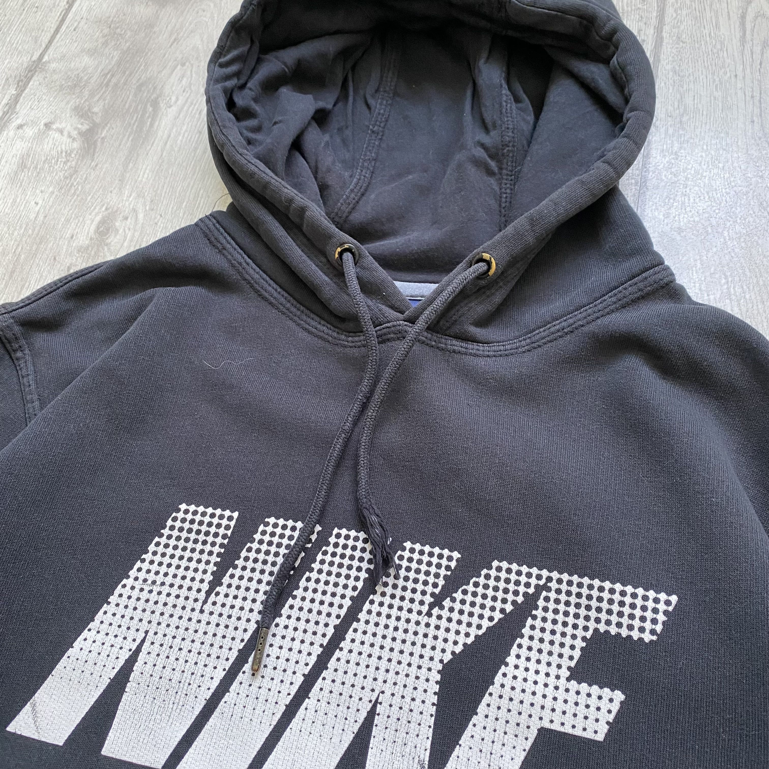 Nike 🛹 Distressed Nike hoodie center logo Vintage style skater Size US M / EU 48-50 / 2 - 4 Thumbnail