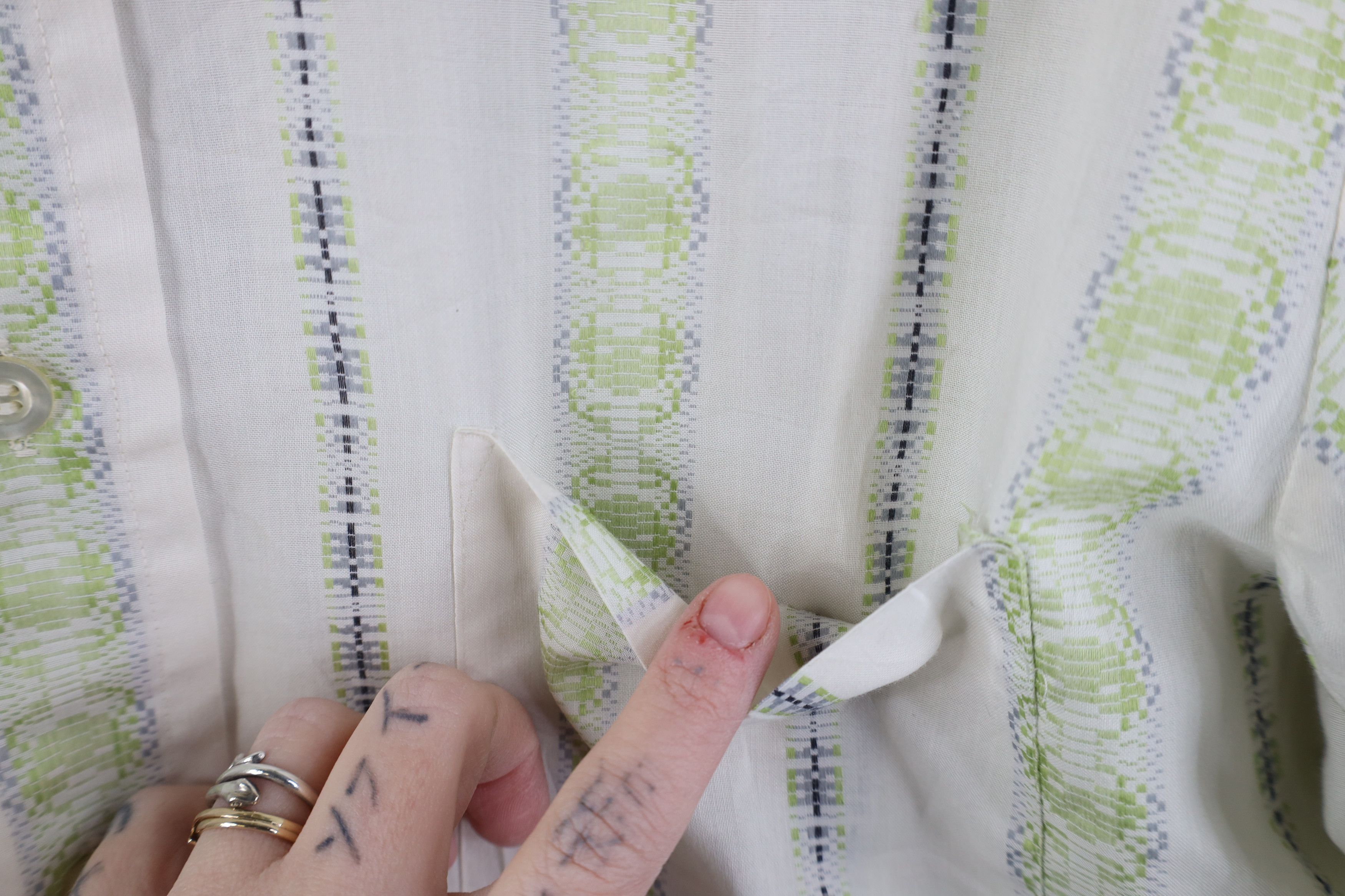 Vintage Vintage 60s 70s Streetwear Dagger Collar Button Shirt USA Size US M / EU 48-50 / 2 - 8 Thumbnail