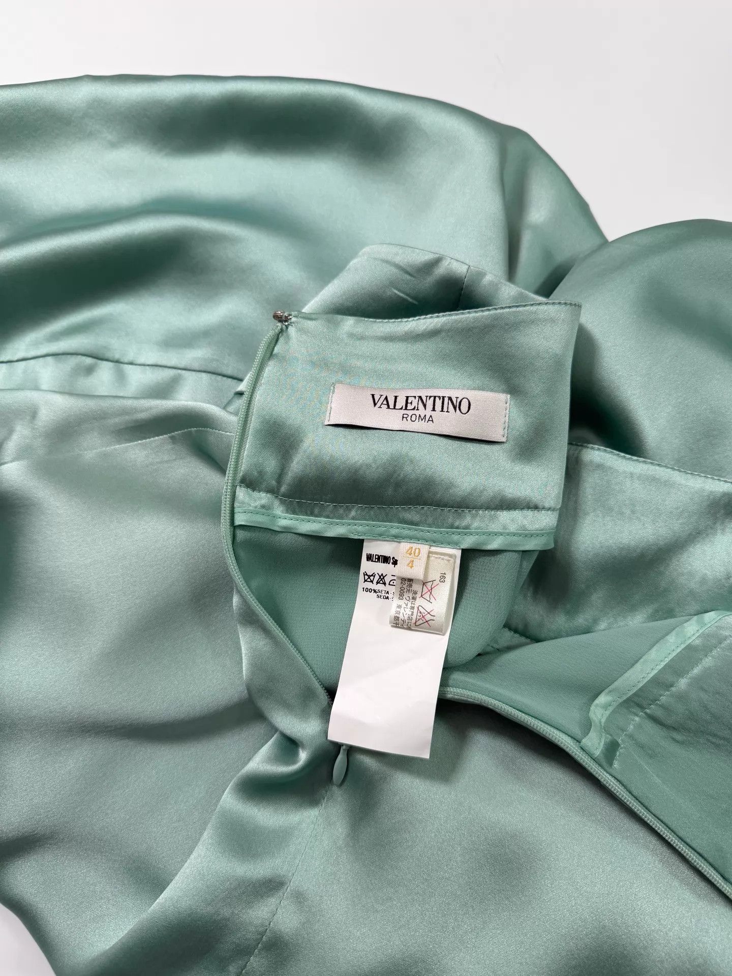 Valentino Valentino 2000s RTW Mint Green Silk Mini Skirt Size 27" / US 4 / IT 40 - 8 Thumbnail