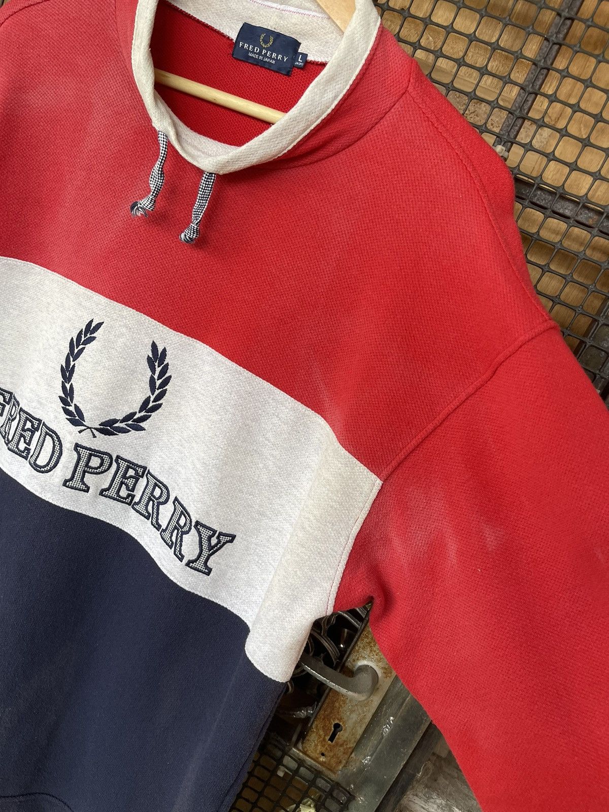 Fred Perry RAREST‼️Vintage90s🔥FRED PERRY🔥Embroidered Big logo Longsleeve Size US L / EU 52-54 / 3 - 6 Thumbnail