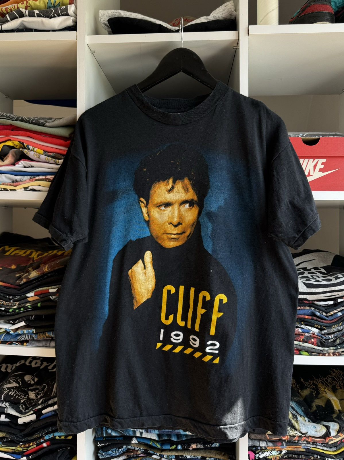 Band Tees × Vintage Vintage 1992 Cliff Richard Access All Areas Tour Tee Size US L / EU 52-54 / 3 - 2 Thumbnail