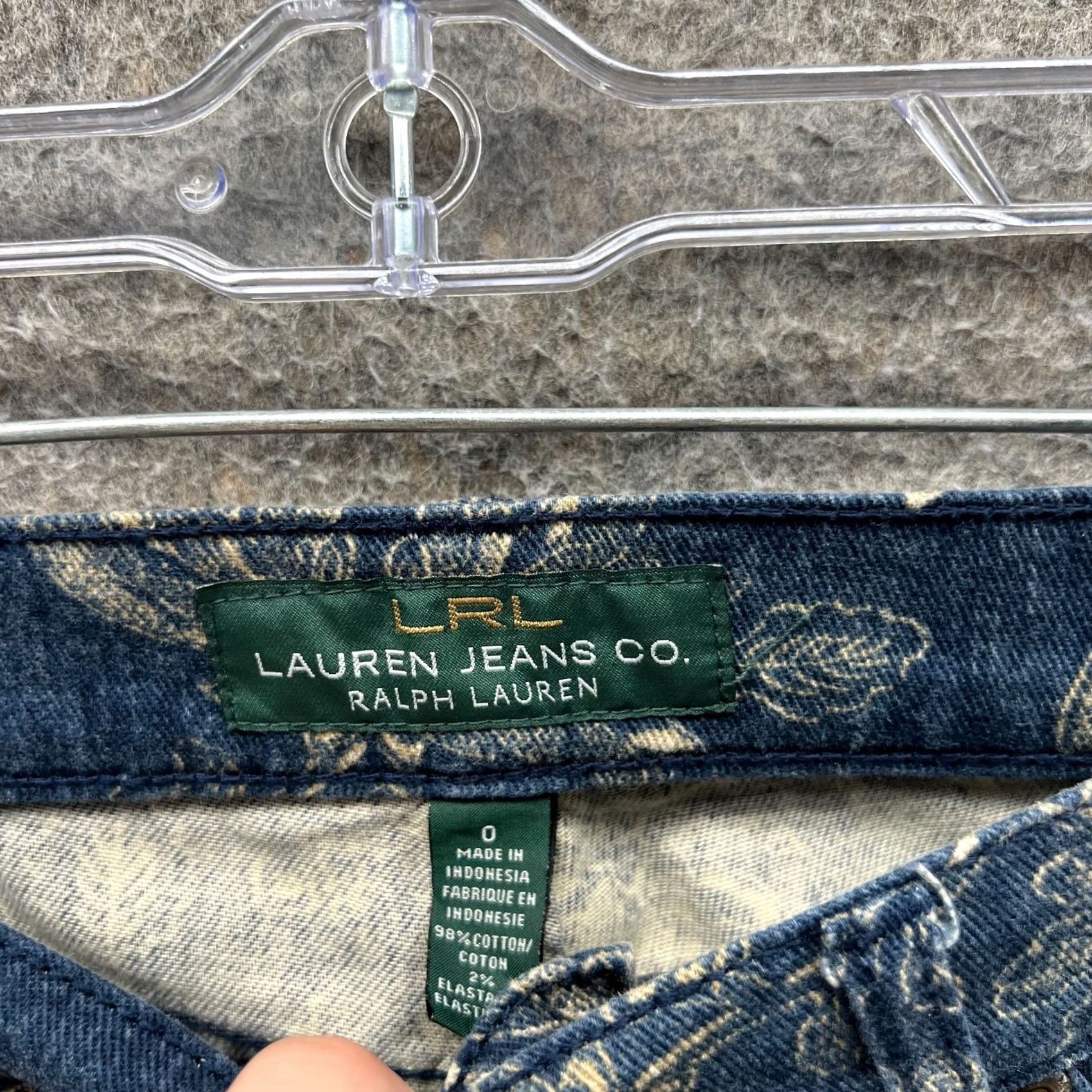 Ralph Lauren Lauren Ralph Lauren Jeans Womens 0 Blue Denim Floral Print AOP Straight 5-Pocket Denim Cotton High Rise Regular Inseam 28 in Classic Womens Jeans Size 25" / US 0 / IT 36 - 6 Thumbnail