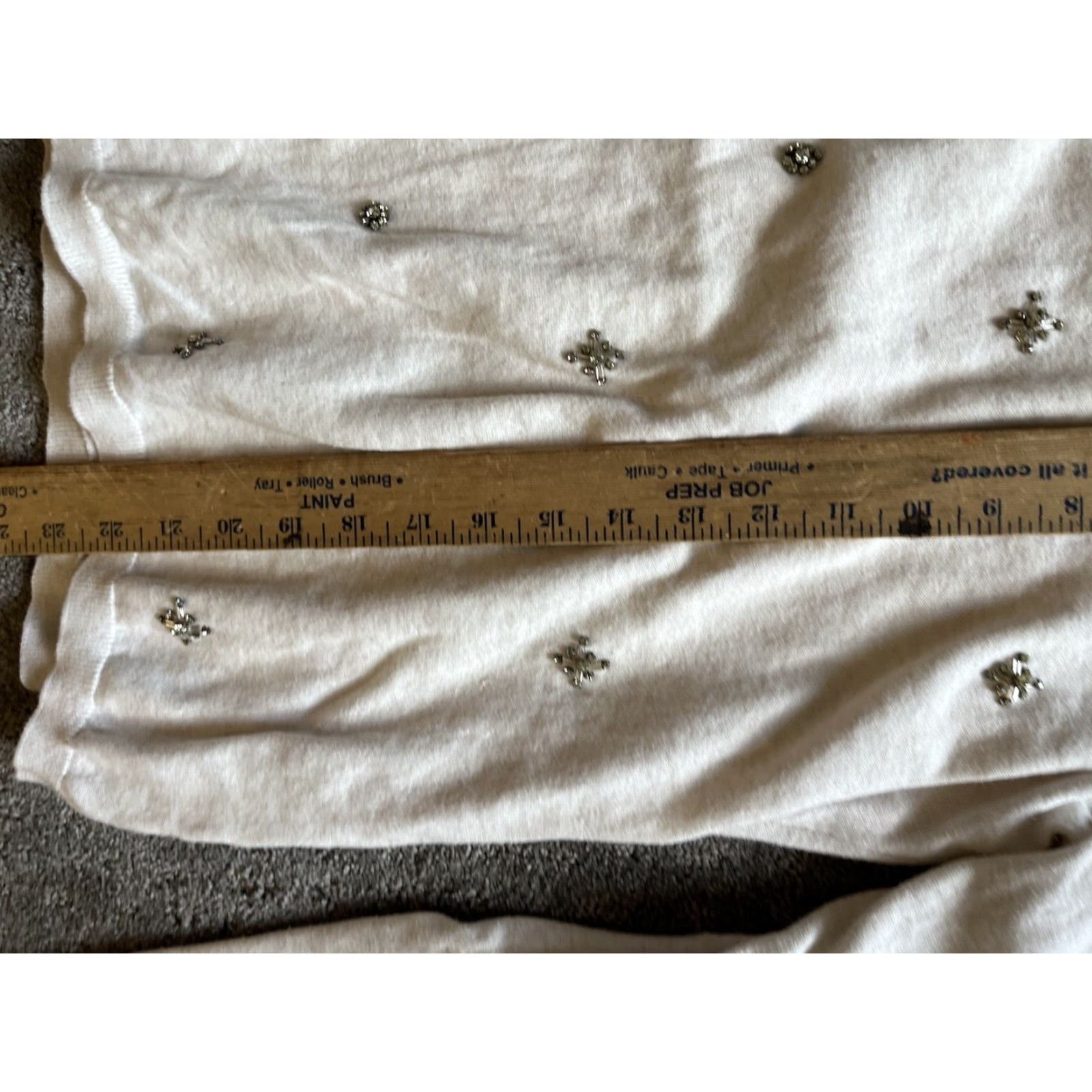 Tommy Hilfiger VINTAGE Tommy Hilfiger Pullover Sweater Women Size M White Rhinestone Jewels Size M / US 6-8 / IT 42-44 - 5 Thumbnail