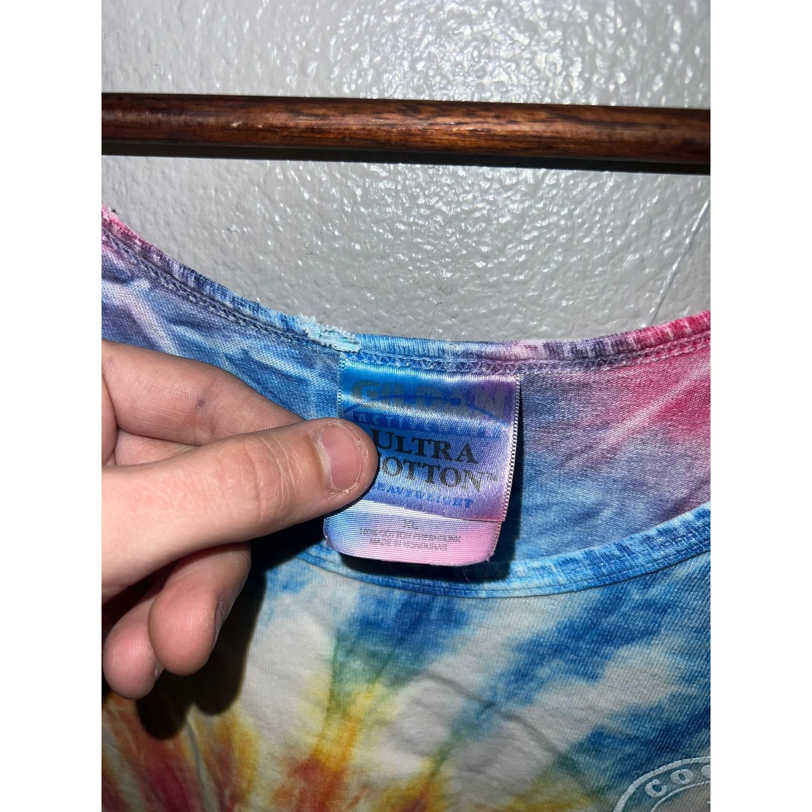 Gildan Vintage Cocoa Beach Surf Company Shirt Tie Dye Tank Tee 90s Size US XL / EU 56 / 4 - 4 Thumbnail