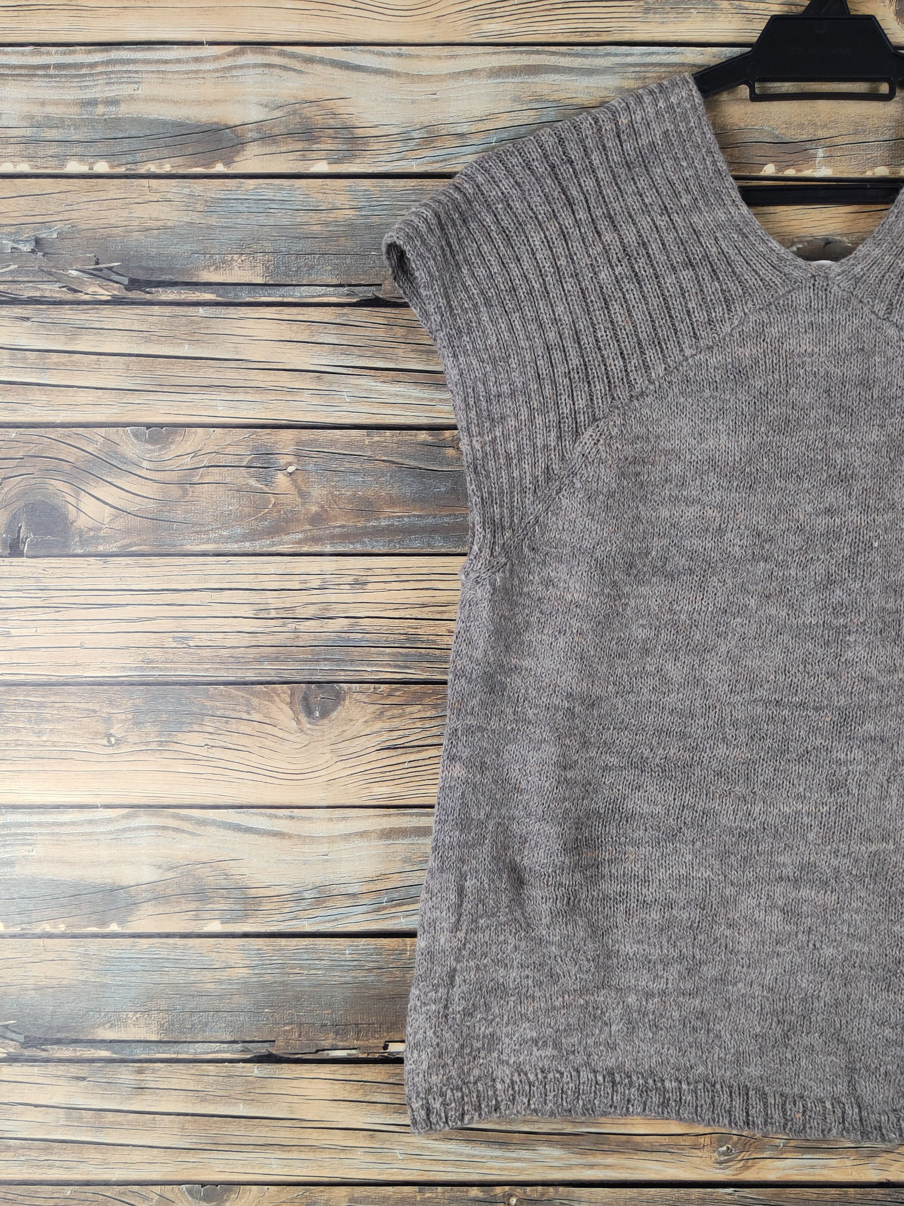 Issey Miyake D Plantation issey miyake Gray Knitwear Tank Tops #W1548 Size M / US 6-8 / IT 42-44 - 8 Thumbnail