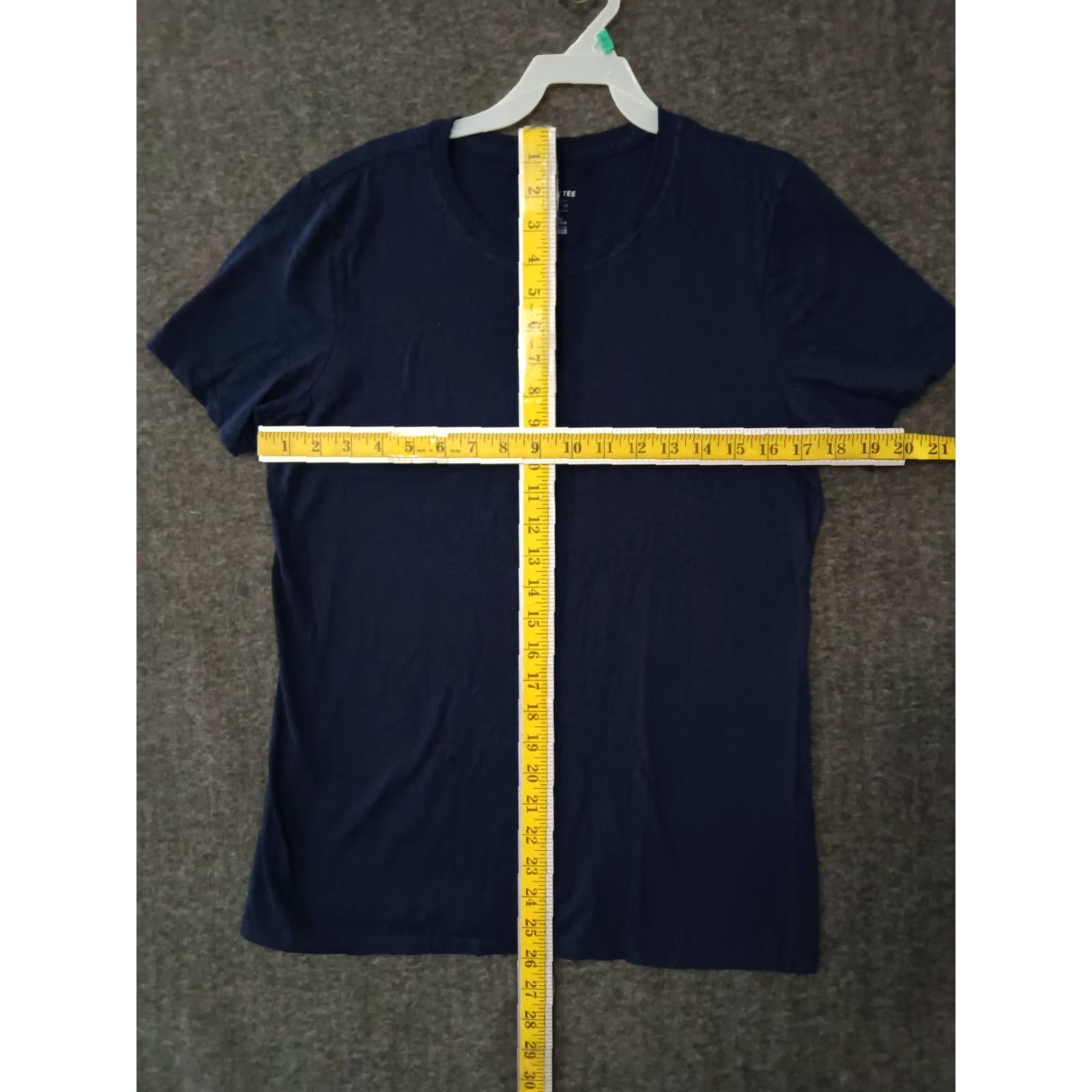 Nike Nike The Nike Tee Shirt Mens S Blue Short Sleeve T-Shirt Athletic Fit Crew Neck Logo Accents Lightweight Solid 90s Outdoor Size US S / EU 44-46 / 1 - 4 Thumbnail