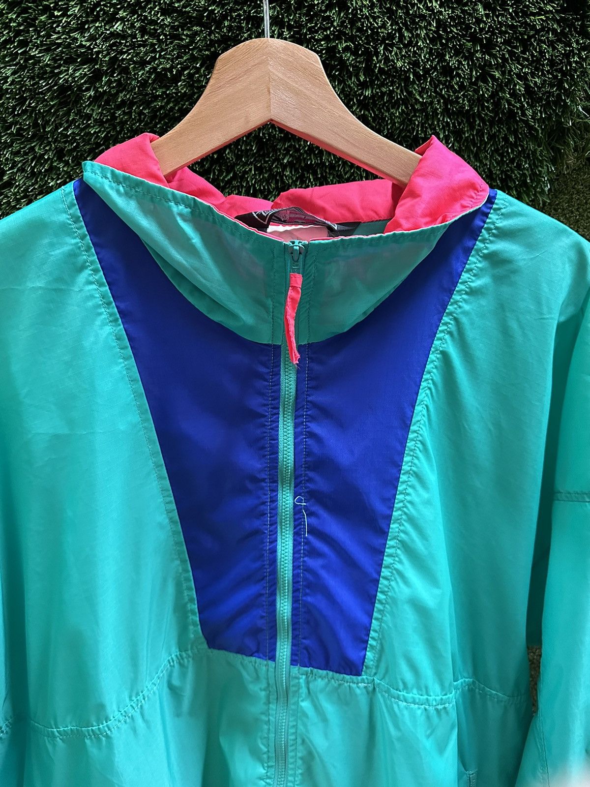 Vintage Vintage 1980s Misty Mountain Zip-up Light Ski Jacket Small Size US L / EU 52-54 / 3 - 4 Thumbnail