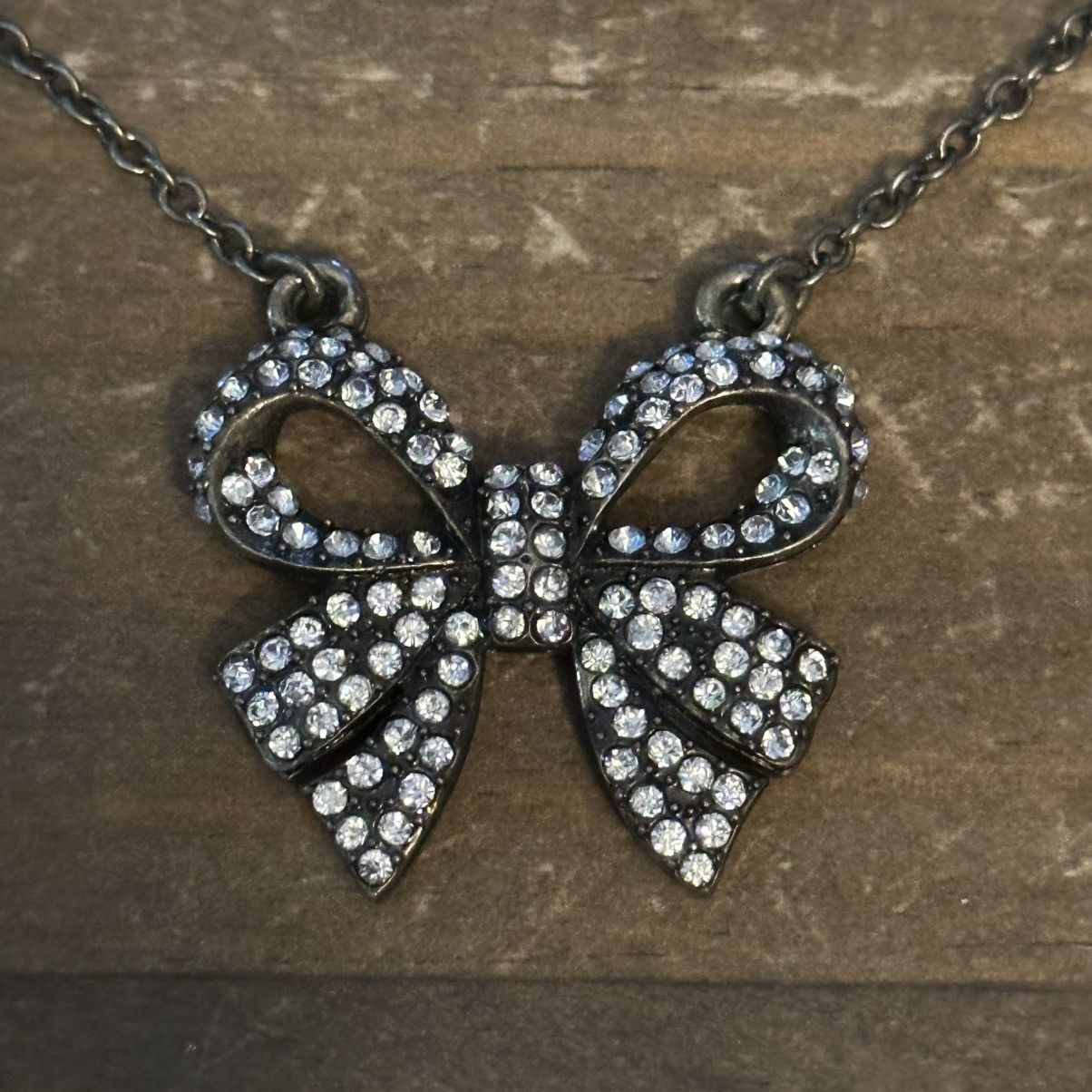 Other Cookie Lee paved crystal bow necklace Size ONE SIZE - 3 Thumbnail