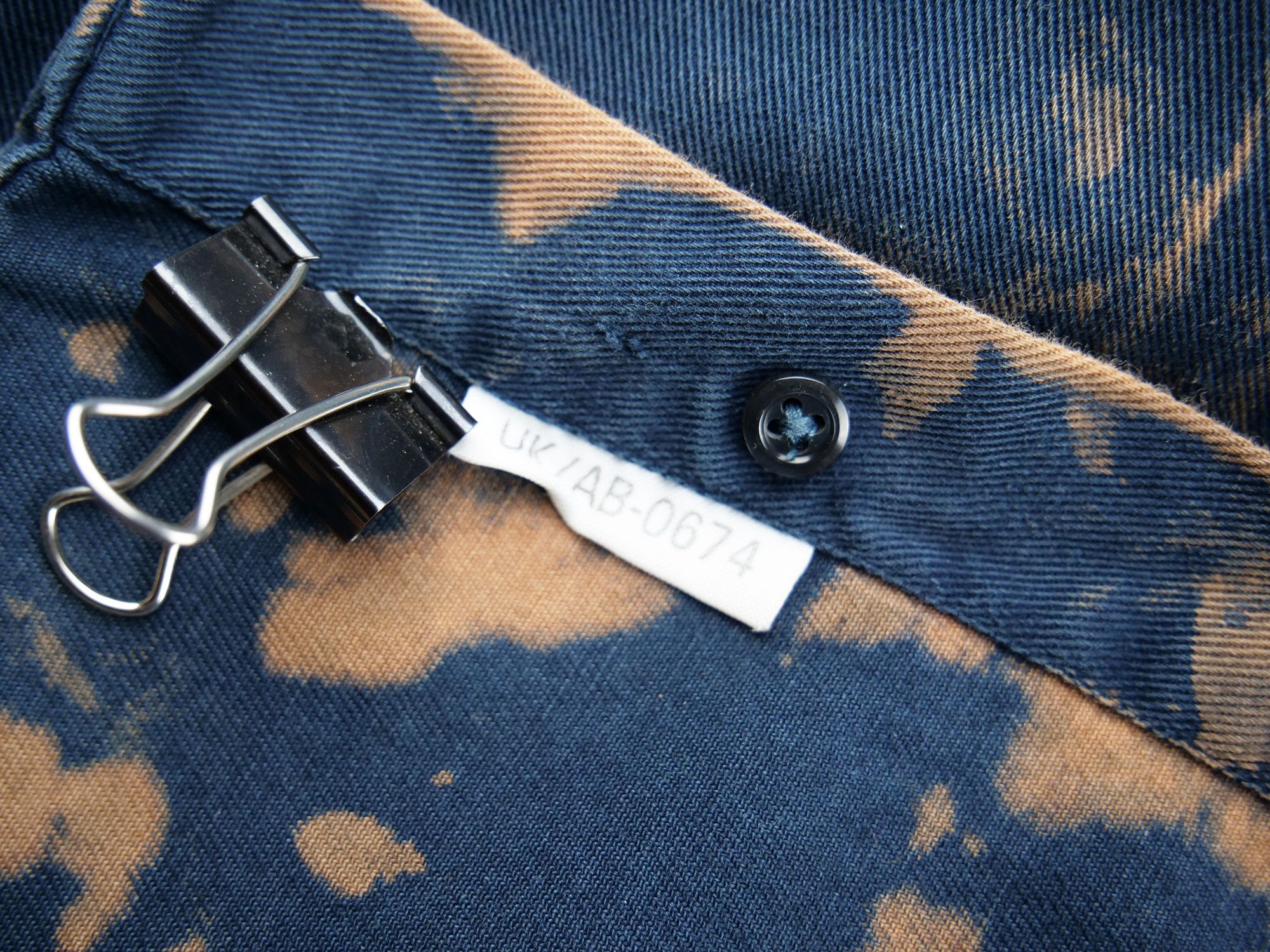 Yves Saint Laurent Yves Saint Laurent tie dye custom shirt Size US M / EU 48-50 / 2 - 7 Thumbnail