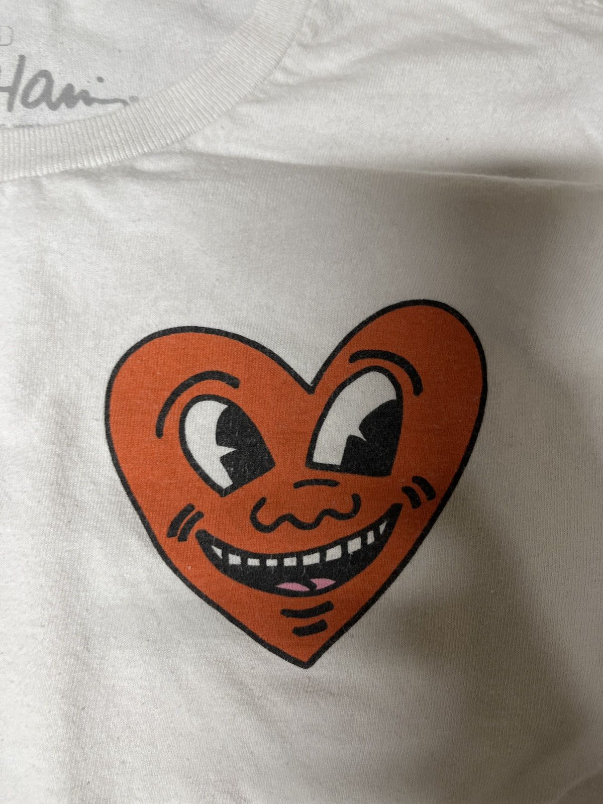Band Tees × Vintage White and Red Heart Vintage Tee Size US S / EU 44-46 / 1 - 2 Thumbnail