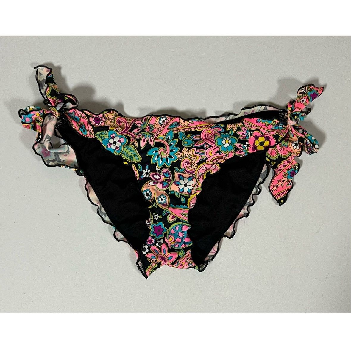 Victoria's Secret Victoria’s Secret Paisley Ruched Bikini Bottoms Size S 🩷✨ Size ONE SIZE - 2 Thumbnail