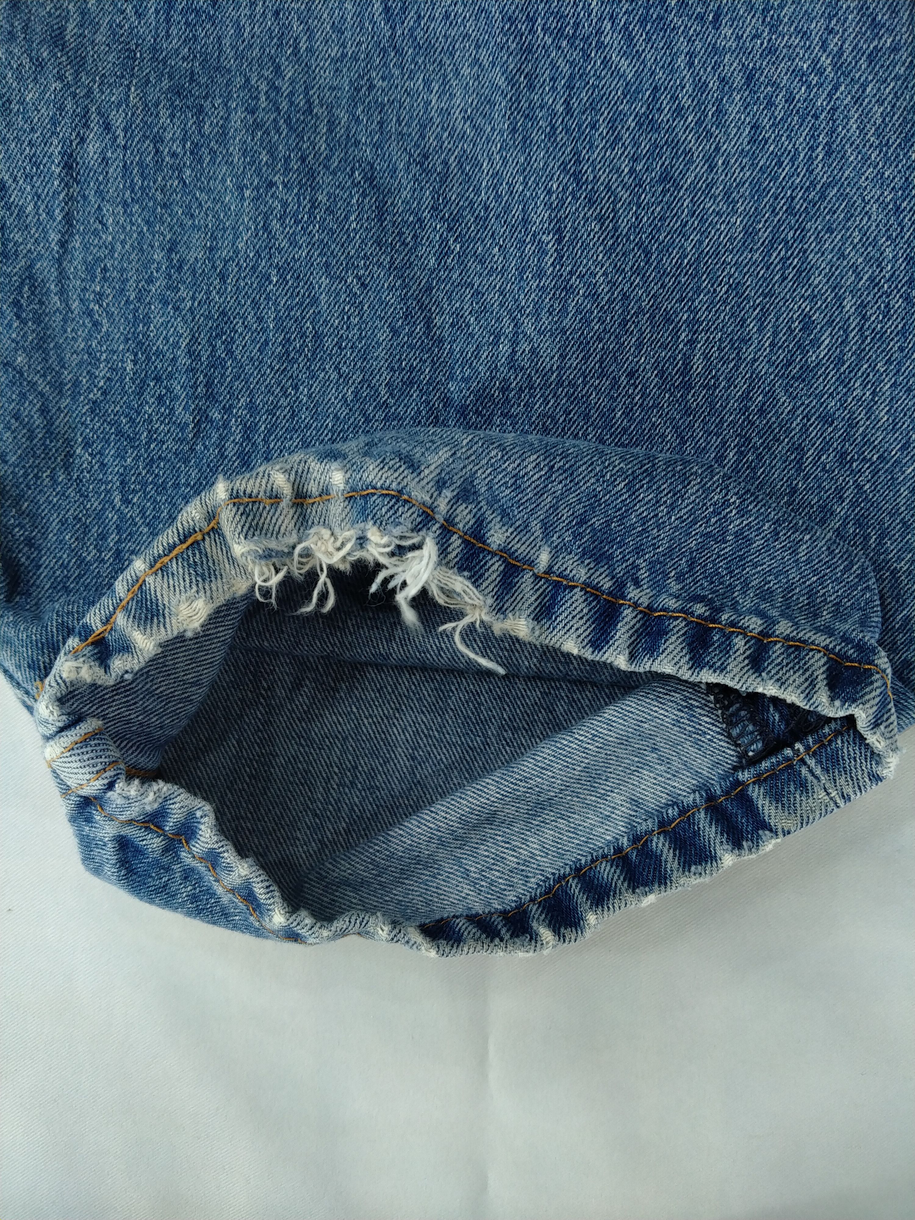 Levi's Vintage Levi's 560 Distressed Denim 38x30 -JN110 Size US 38 / EU 54 - 23 Thumbnail