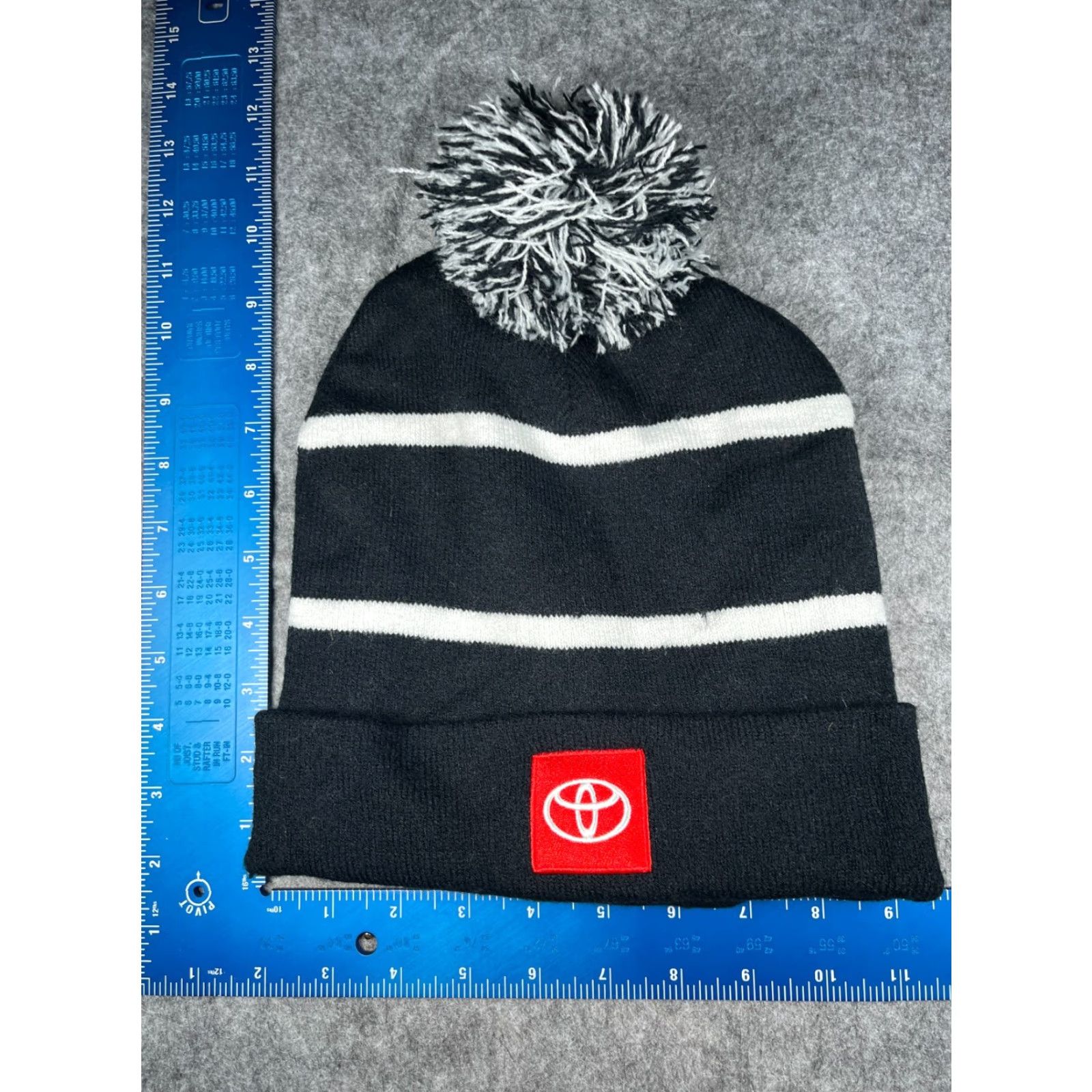 Area Loveland Ski Area Beanie Toque Adult One Size Black White Knit 100% Acrylic Pom Beanie Hat Unisex Adults Size ONE SIZE - 5 Thumbnail