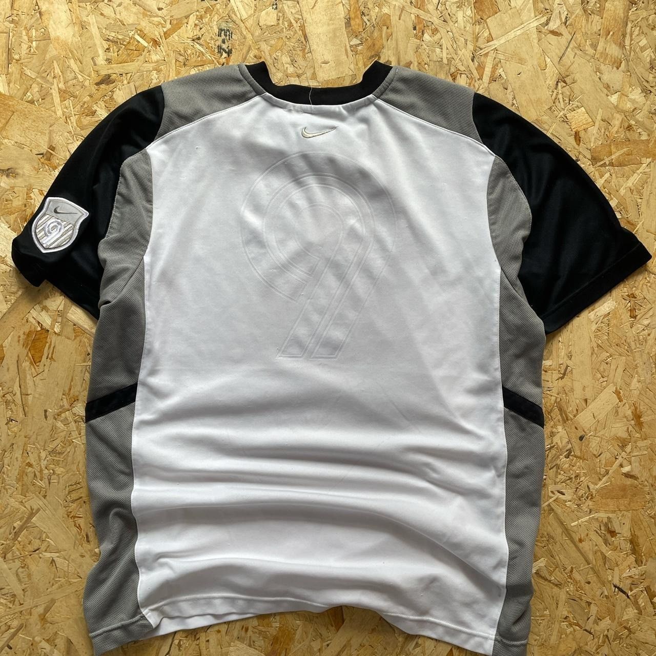 Nike × Vintage Vintage Early 2000s R9 Nike Shirt Size US L / EU 52-54 / 3 - 3 Thumbnail