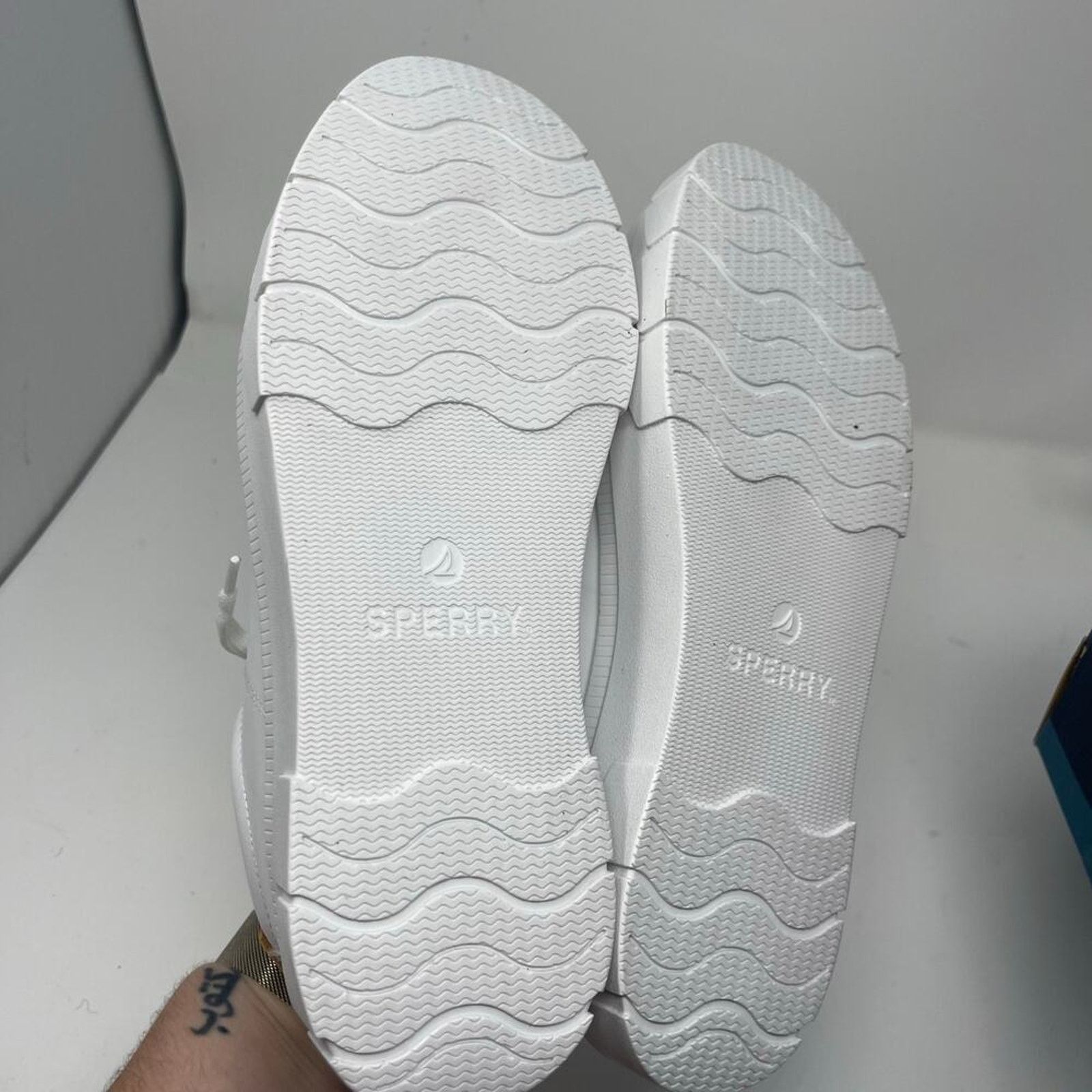 Sperry New Sperry Mens Winslow LACE to Toe Sneaker White Leather 5 Size US 5 / EU 37 - 7 Thumbnail