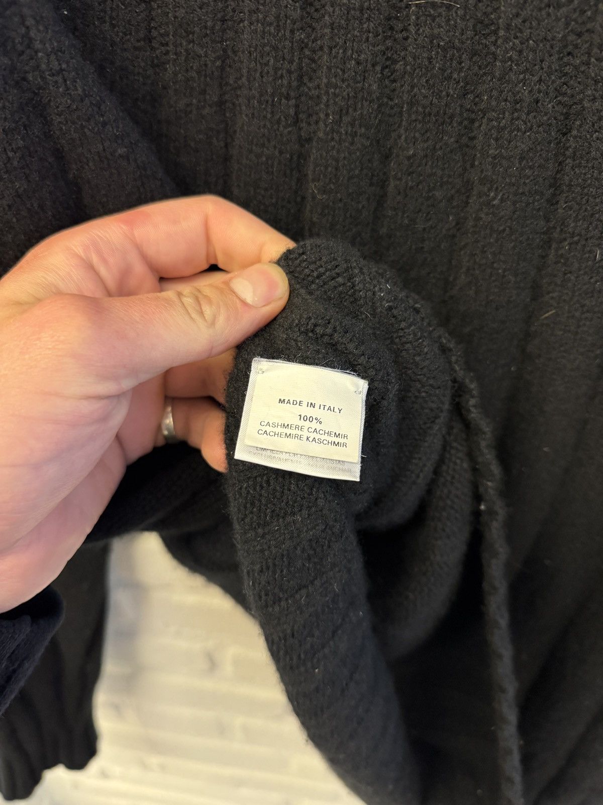 Hermes Hermes 100% cashmere knit with leather pull tab Size US L / EU 52-54 / 3 - 7 Thumbnail