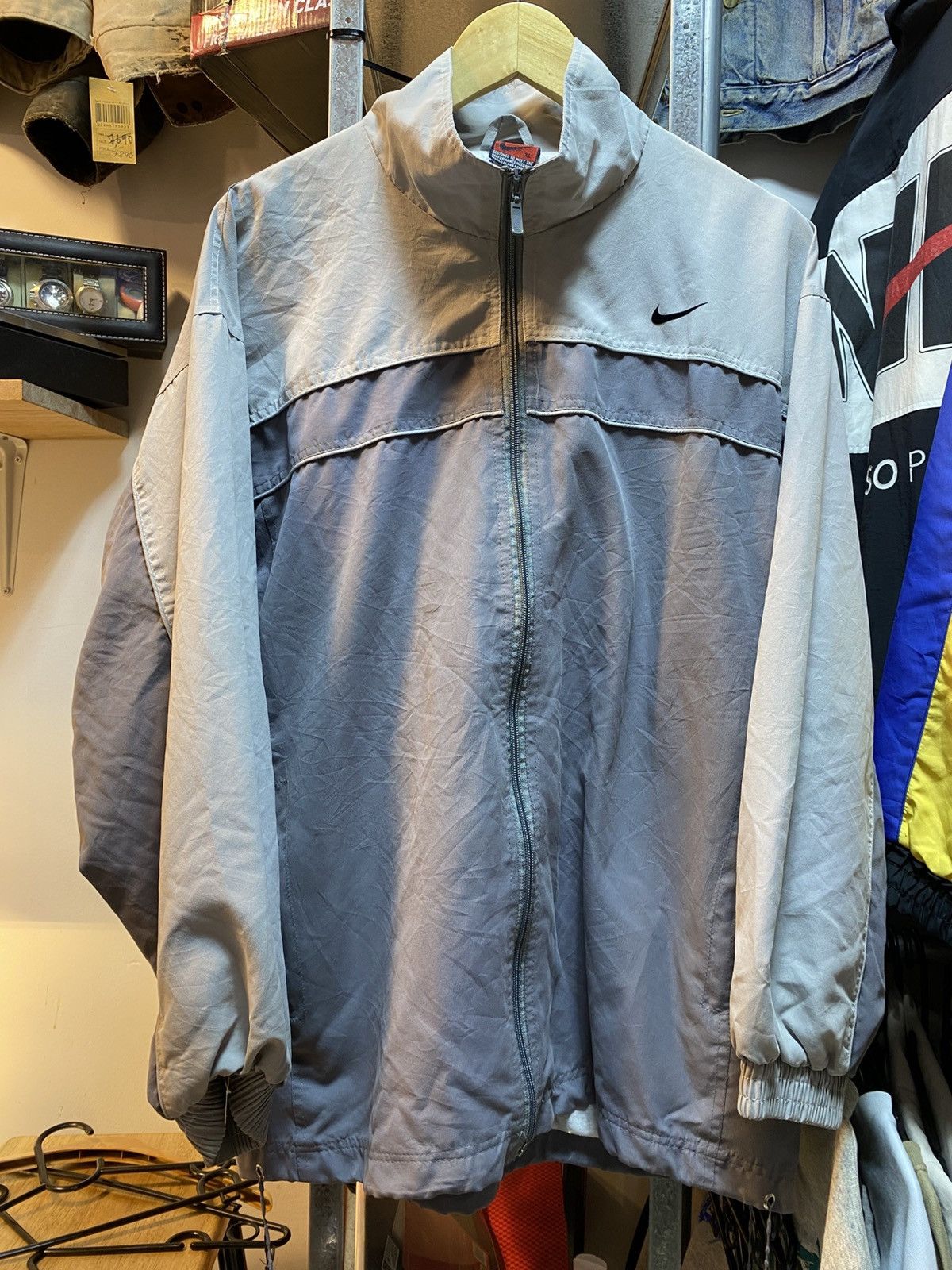 Nike Vintage Nike Swoosh Windbreaker Jacket Size US XL / EU 56 / 4 - 1 Thumbnail