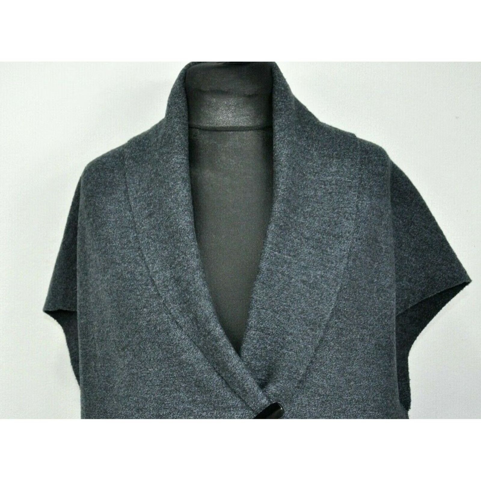 Vintage OSKA MOESSMER WOOL Cape Jacket Gray Women's 10 Regular Wool Lining Button Casual Fall Spring Winter Mens WomensGirls Size L / US 10 / IT 46 - 6 Thumbnail