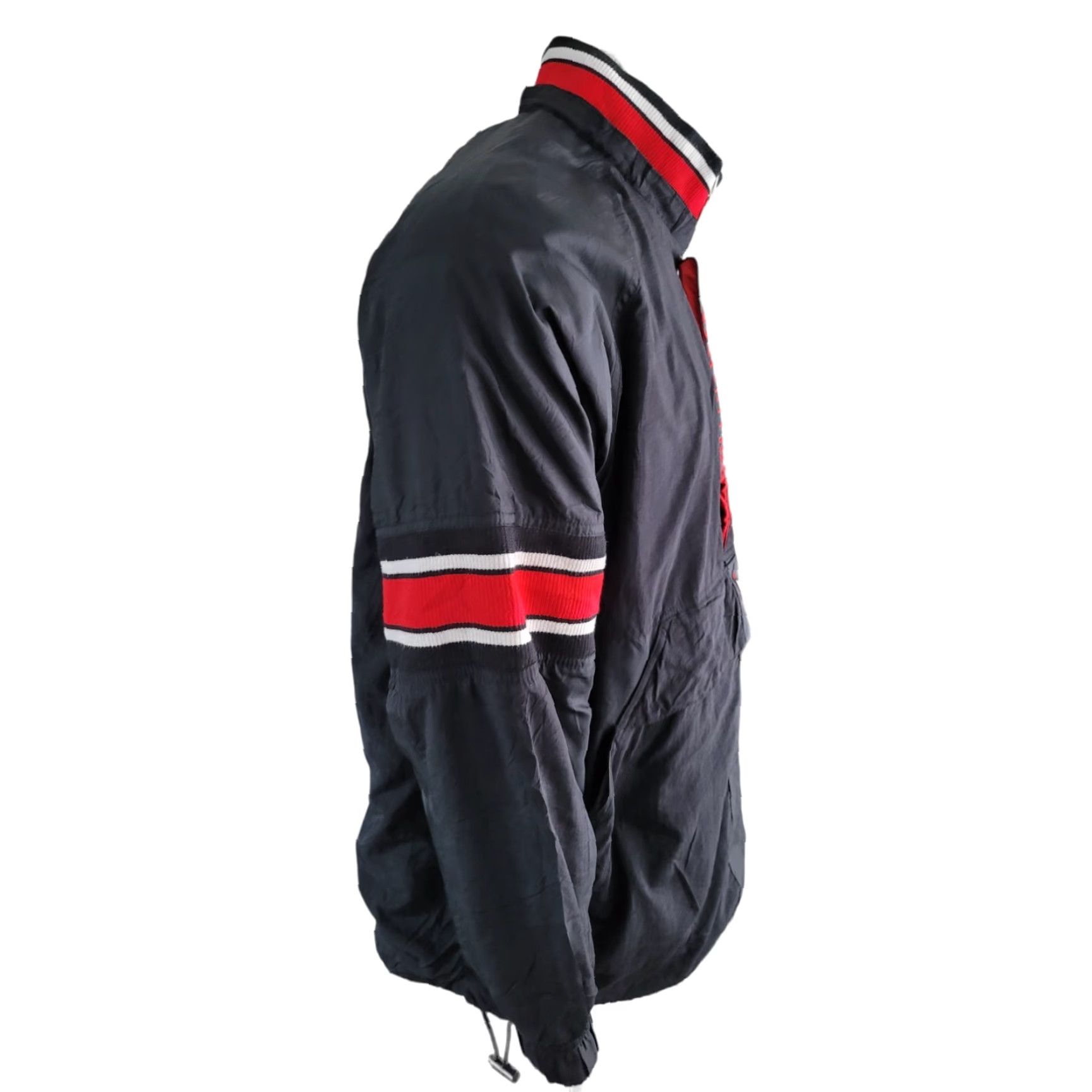 Starter VINTAGE Starter Chicago Bulls Pro Sports 90s Puffer Bomber Jacket, Black Red Size L Size US L / EU 52-54 / 3 - 4 Thumbnail