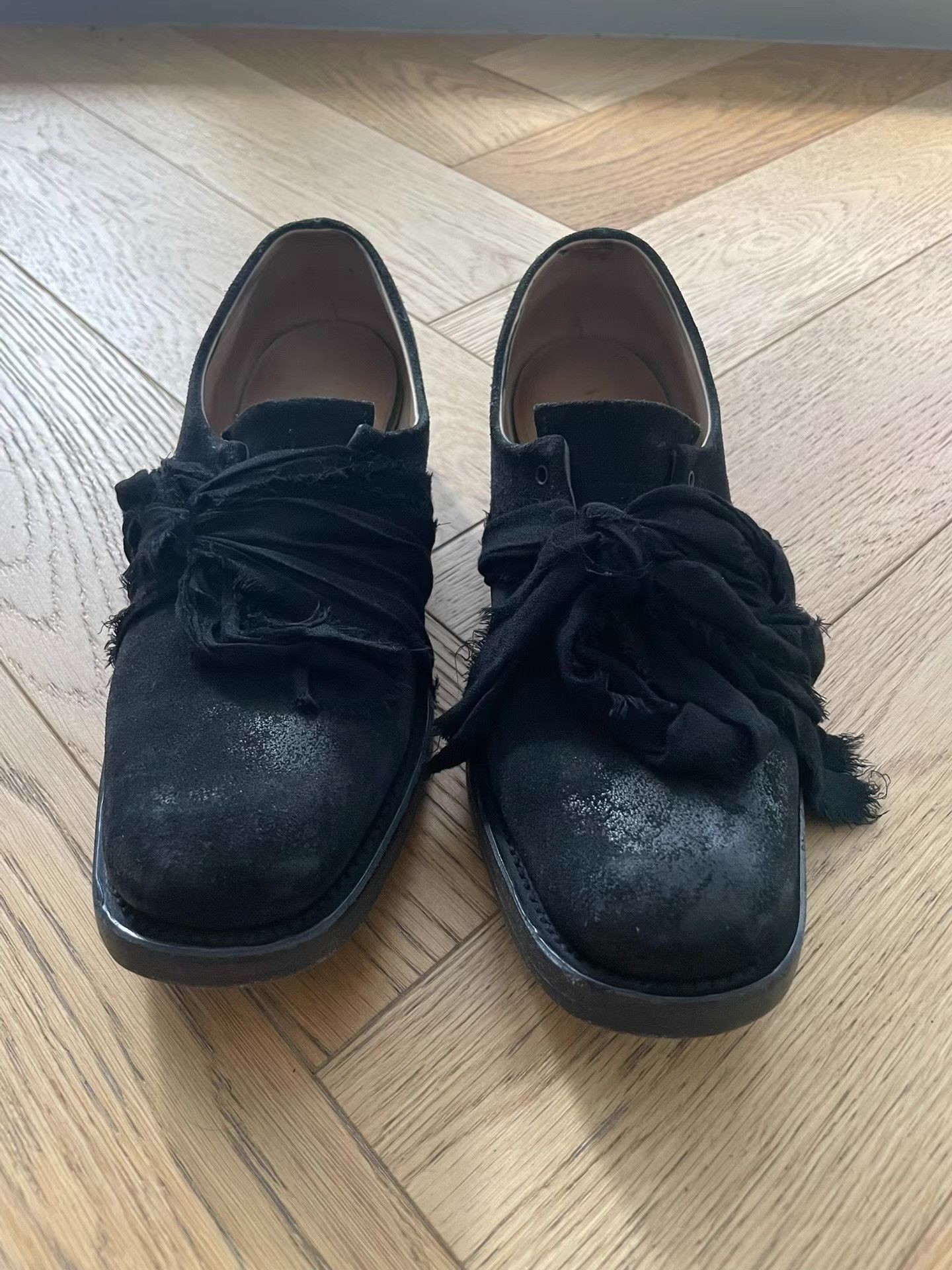 Cherevichkiotvichki Cherevichkiotvichki Black Ribbon Suede Derby Shoes Ｑ25 Size US 5 / IT 35 - 1 Thumbnail