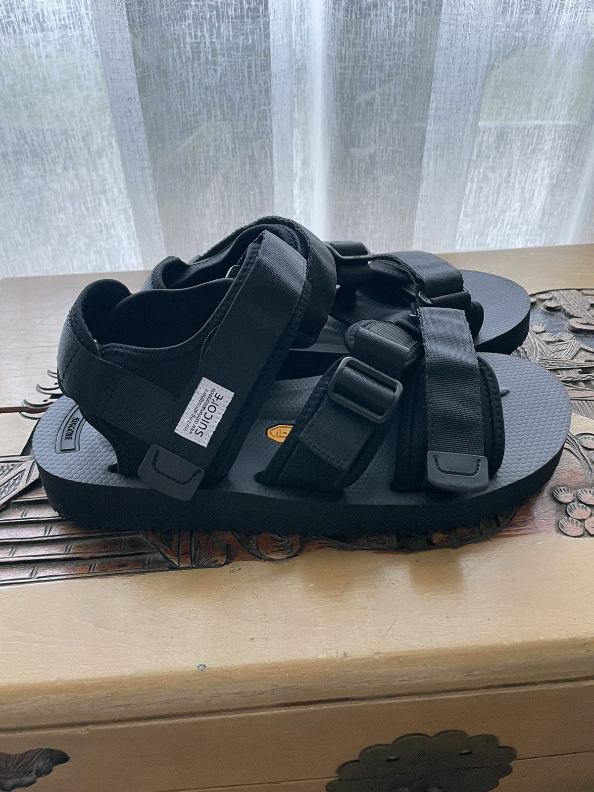 image of Suicoke Kisee-V Shoes in Black, Men's (Size 9)