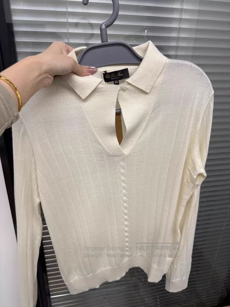 Loro Piana Loro Piana Button V-neck Cashmere Knit Top - Cashmere Size S / US 4 / IT 40 - 1 Thumbnail