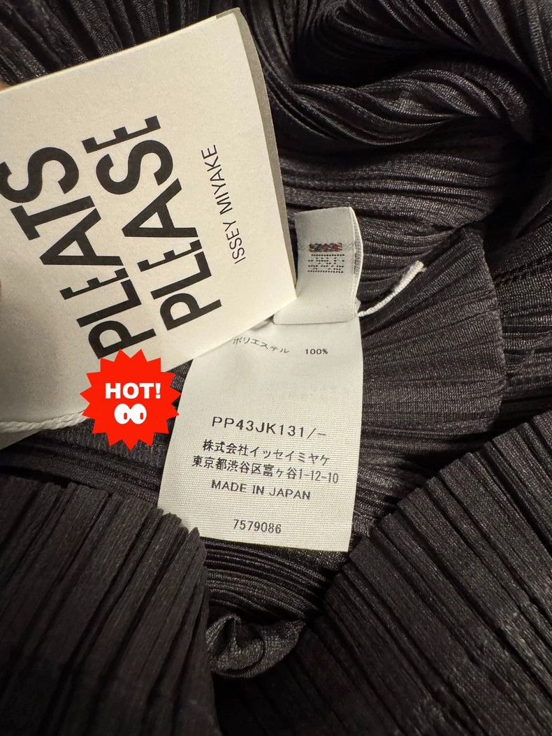 Issey Miyake Issey Miyake size:one size A long-sleeved, dark grey round Size M / US 6-8 / IT 42-44 - 3 Thumbnail