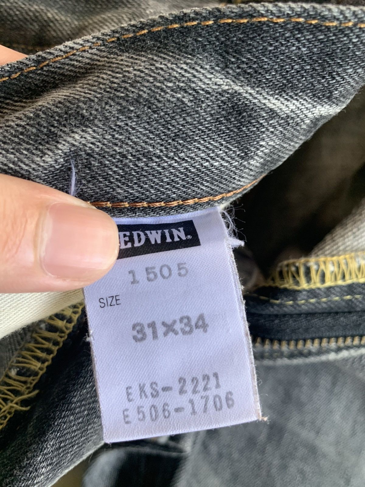 Edwin VINTAGE EDWIN 505Z SELVEDGE FADED & RUSTY DISTRESSED DENIM Size US 31 - 14 Thumbnail