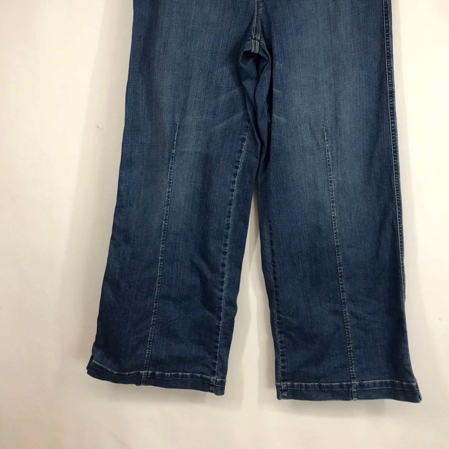 Spanx Spanx Wide Leg Pintuck Jeans Medium Wash Blue Pull On 1X Tall Plus Size Shaping Stretch Pockets High Rise Vintage? No Size 40" / US 18 - 3 Thumbnail