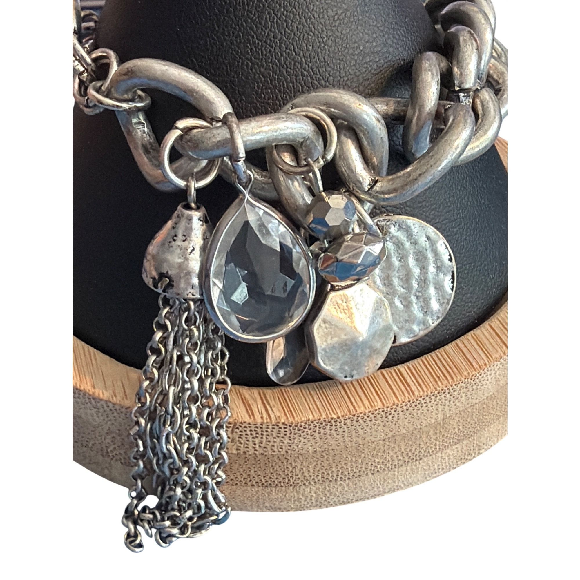 Other Chunky Silver Chain Link Bracelet Charms Crystal Tassel Togg Size ONE SIZE - 2 Thumbnail