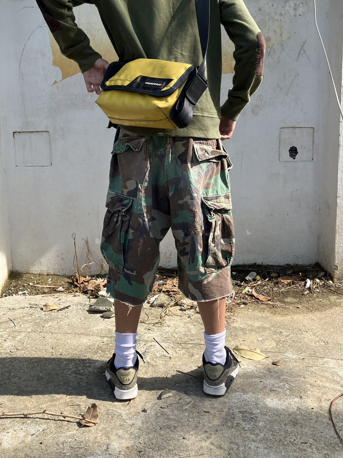 Woodlands Custom Short Vintage military cargo pants 1998‘s Size US 32 / EU 48 - 7 Thumbnail