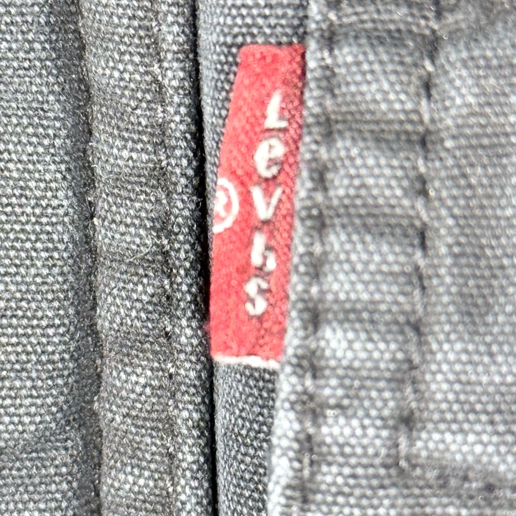 Levi's Trucker Jacket Men Regular Size L Black Denim Military-Style Sherpa Lined Solid Pattern Vintage: No