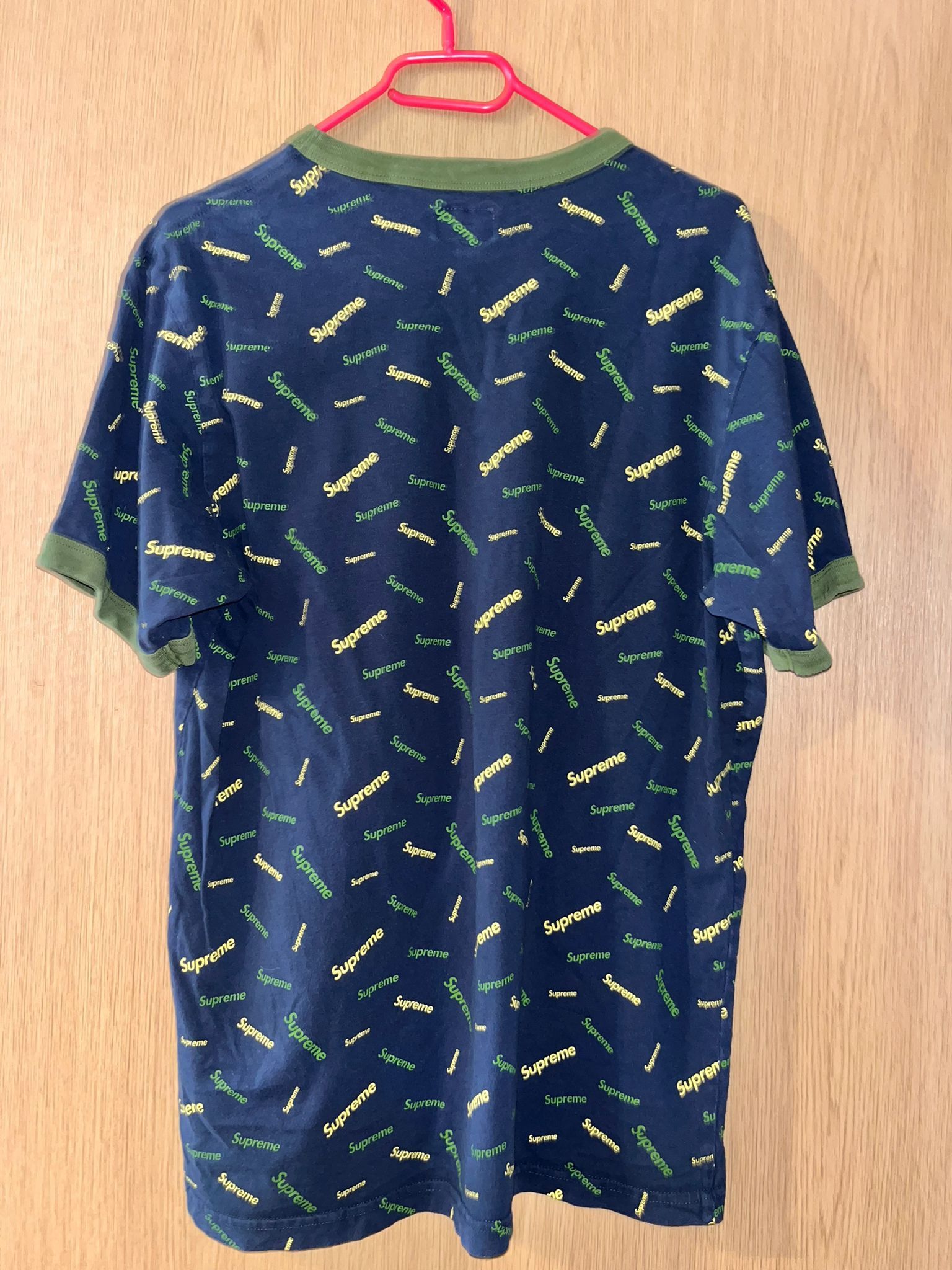 Supreme Supreme All Over Logo Print Tee Size US M / EU 48-50 / 2 - 3 Thumbnail