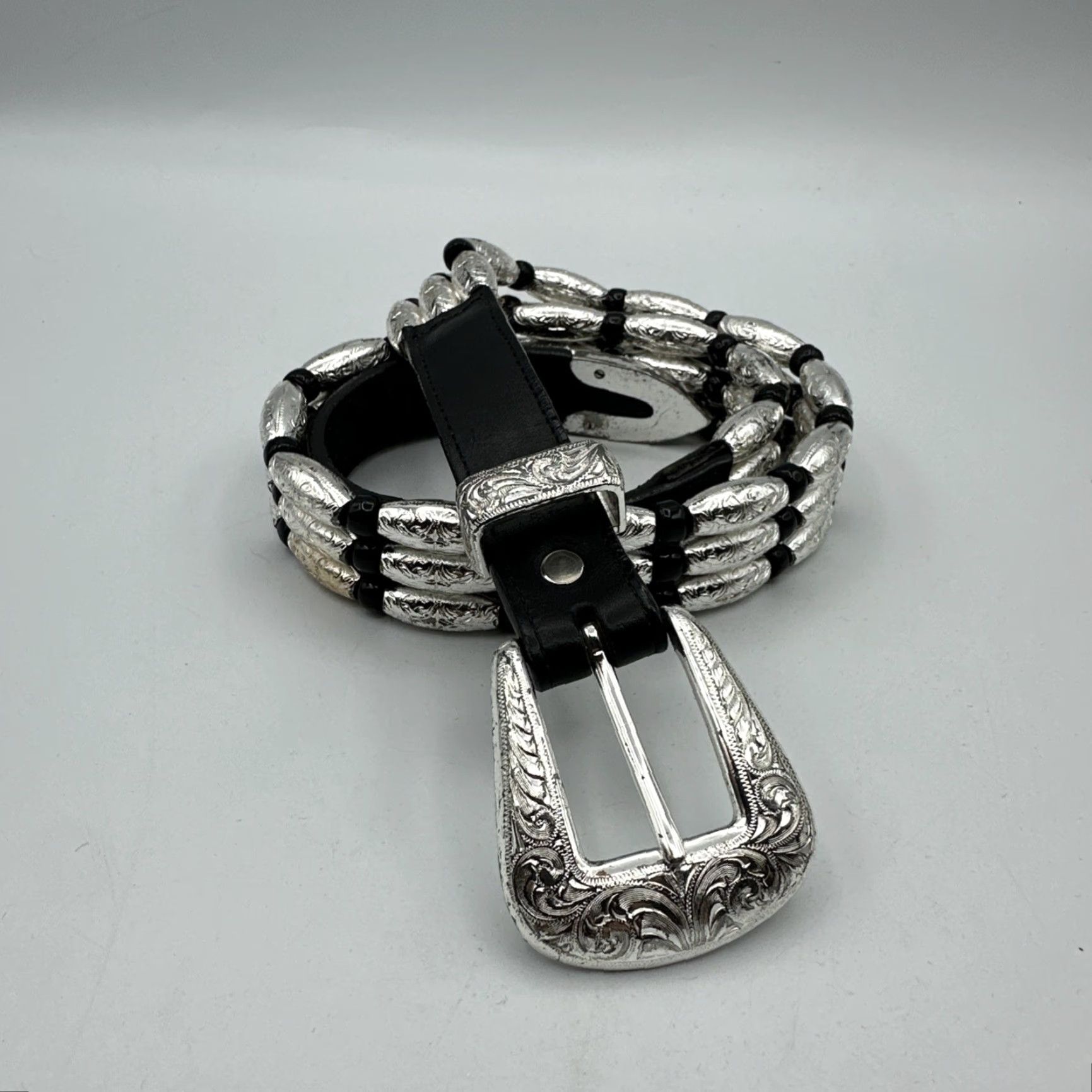Vintage VINTAGE Nadine Belt Western Leather LACED 1990s Women Black Silver Links 30” Glam Rock Mens? (Oops) Size ONE SIZE - 2 Thumbnail