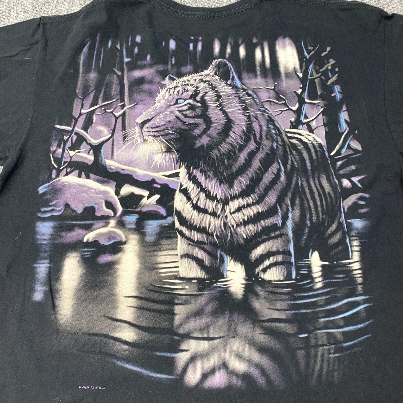 Liquid Blue VINTAGE Liquid Blue Graphic T-Shirt Mens 2XL Black Tiger 90s Double Sided Print Size US XXL / EU 58 / 5 - 5 Thumbnail