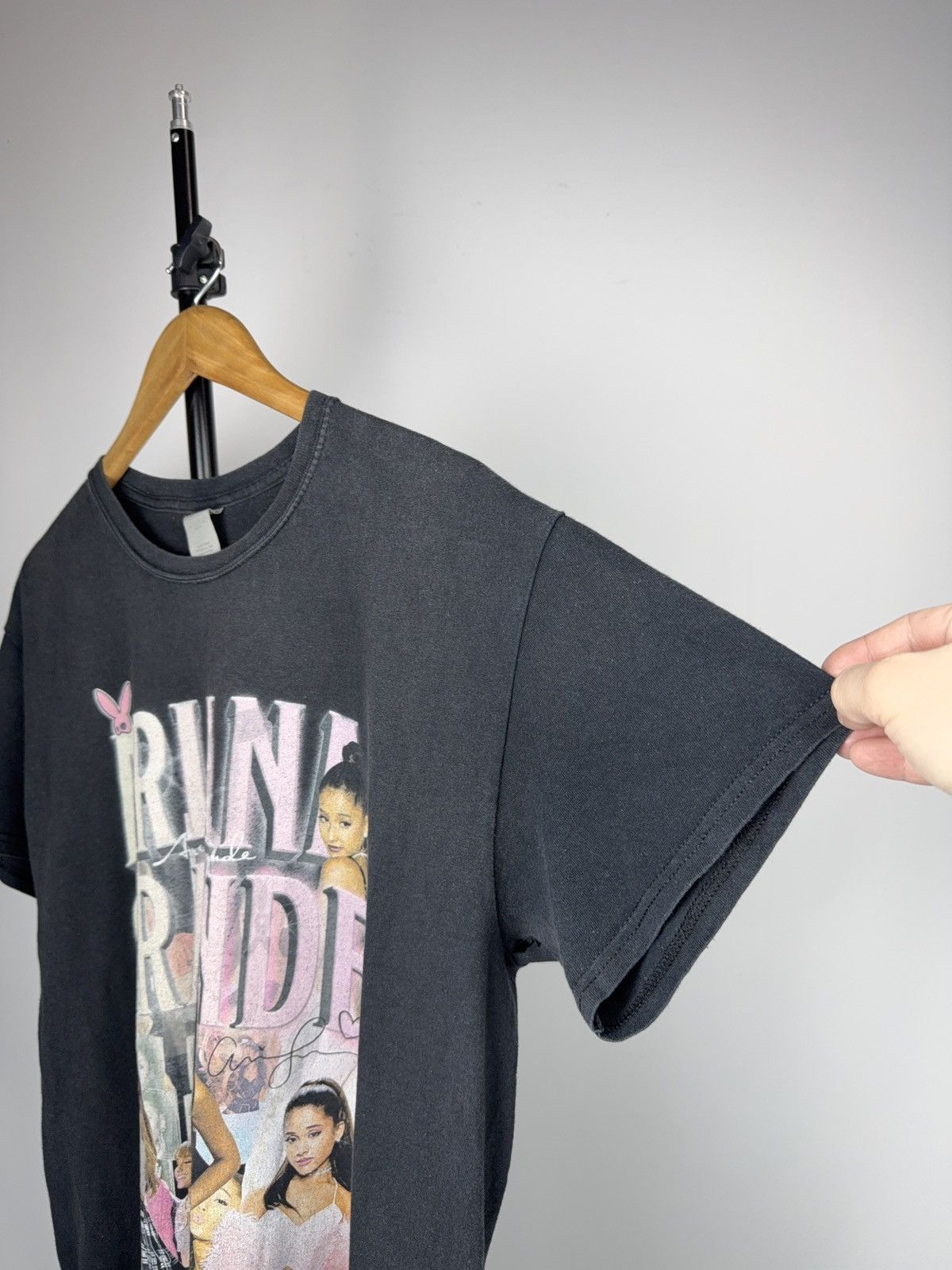 Band Tees Ariana Grande 2016 Dangerous Woman Tour T-Shirt Black Size US L / EU 52-54 / 3 - 8 Thumbnail