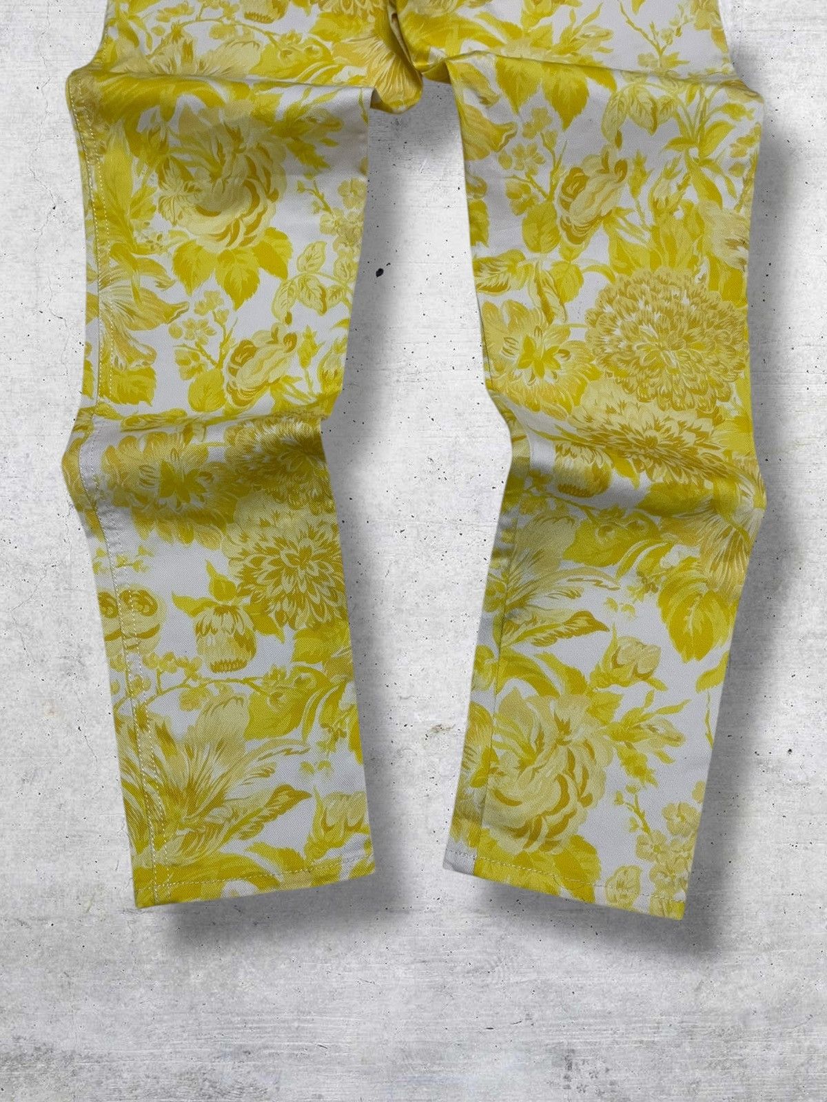 Stella McCartney DESIGNER STELLA MCCARTNEY RARE DESIGN FLORAL POP ART DENIM Size US 29 - 10 Thumbnail